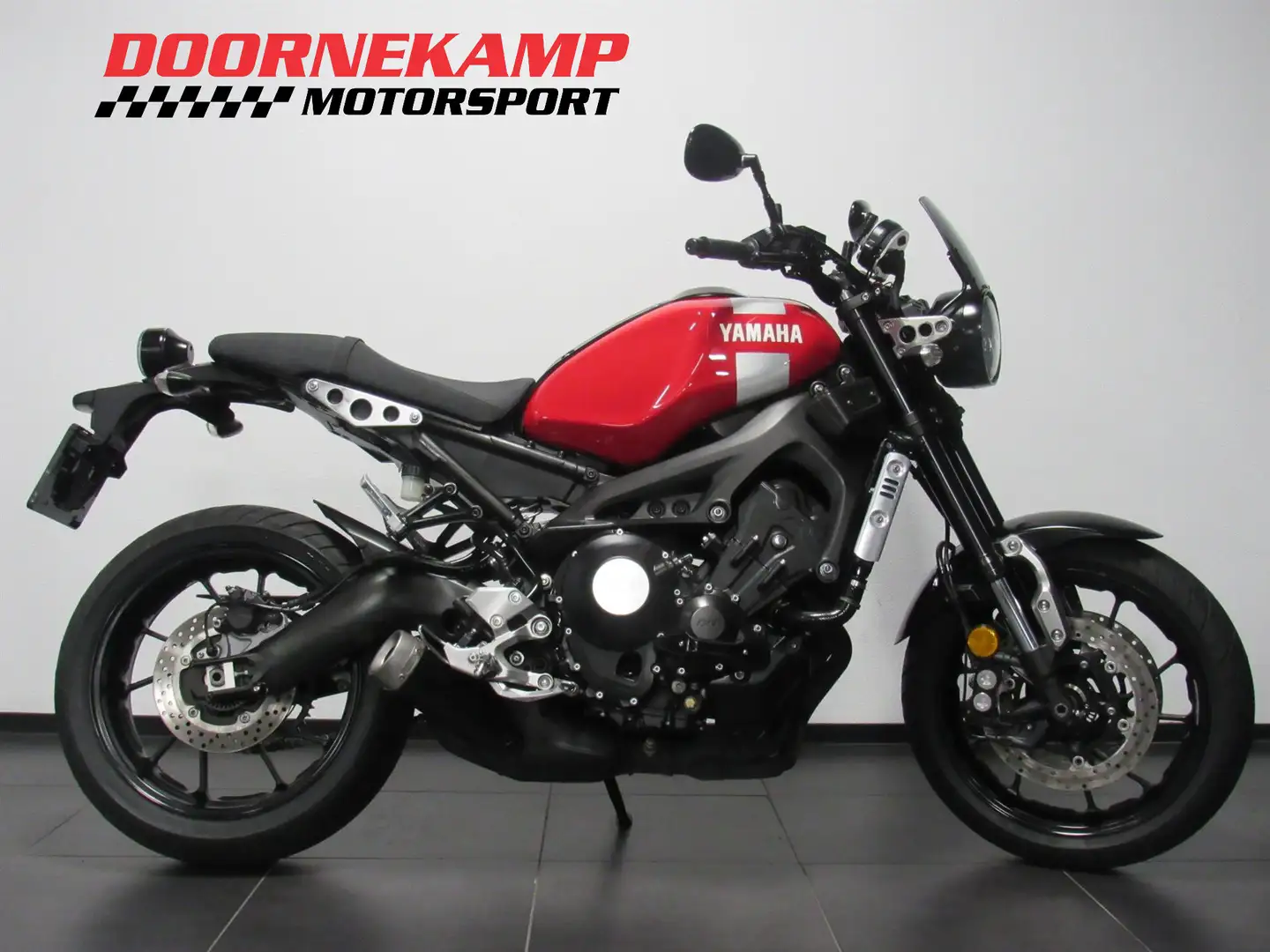 Yamaha XSR 900 ABS Rood - 1