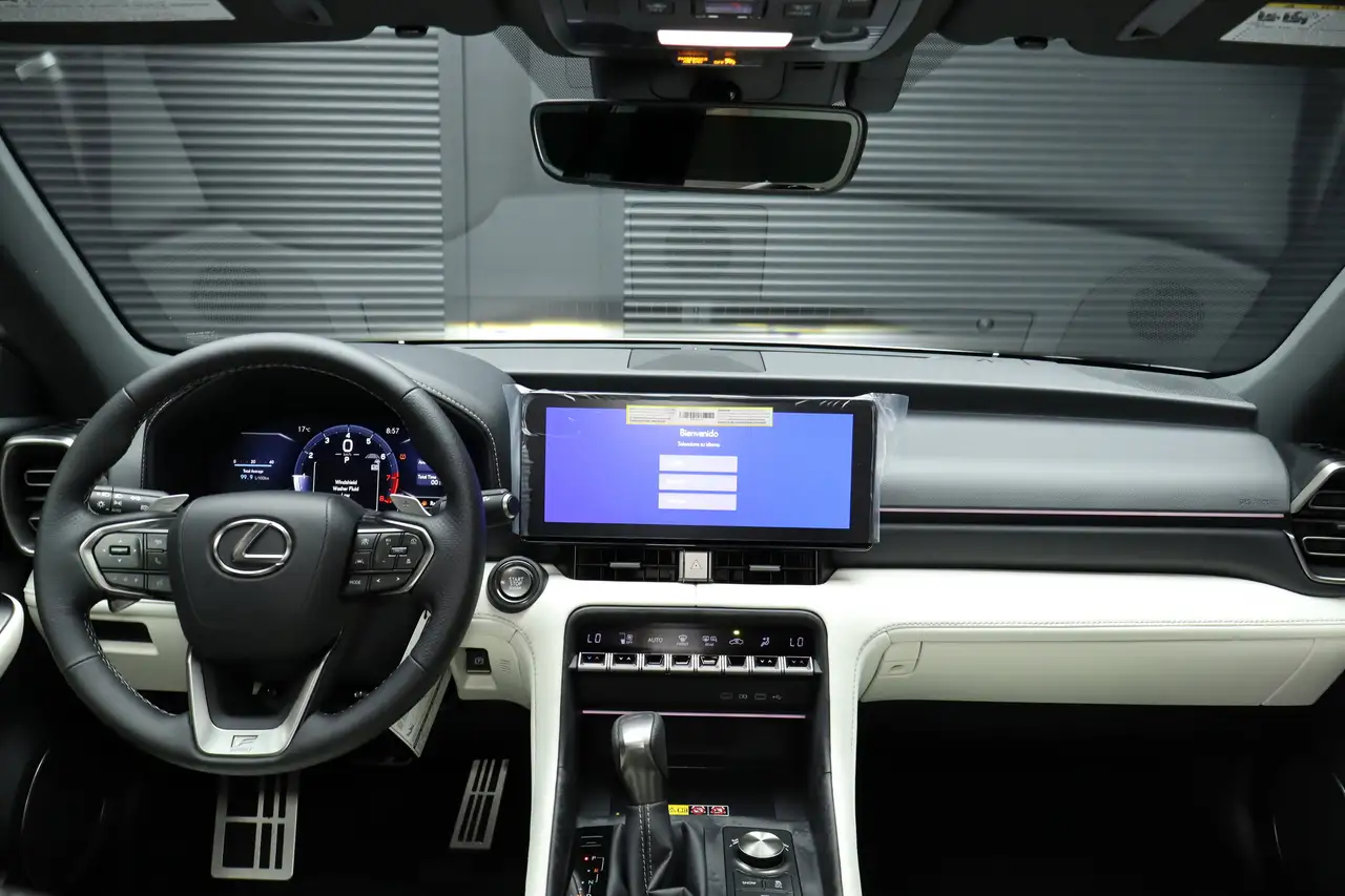 Lexus IS снимка Lexus IS