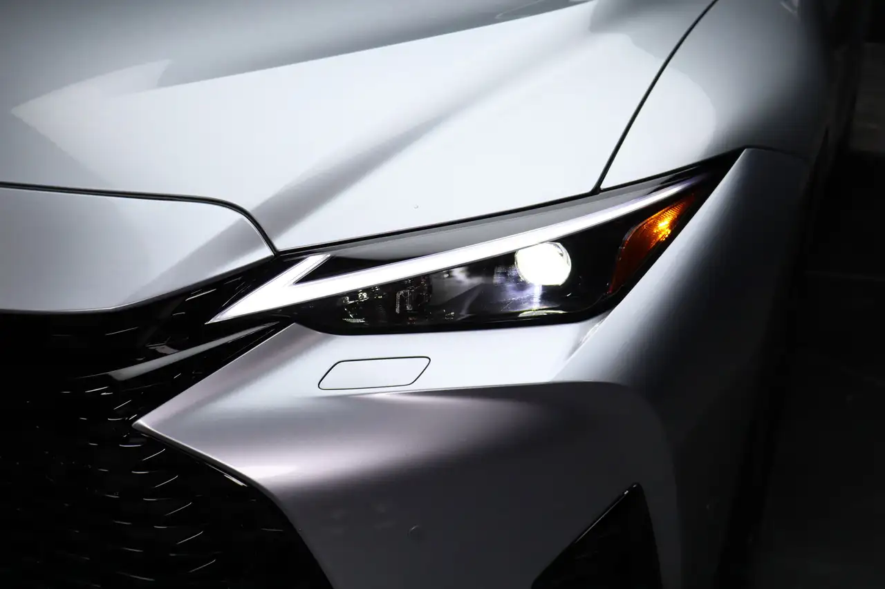 Lexus IS снимка Lexus IS