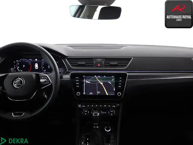 Skoda Superb view 9