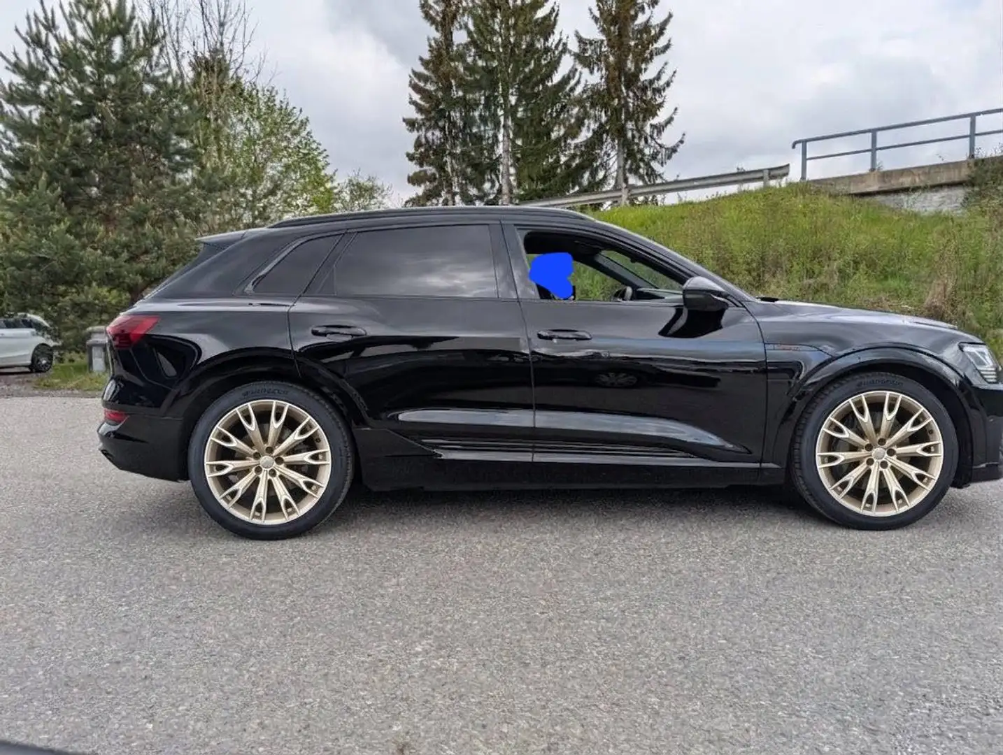Audi e-tron e-tron 50 quattro 71kWh S-line S-line Schwarz - 2