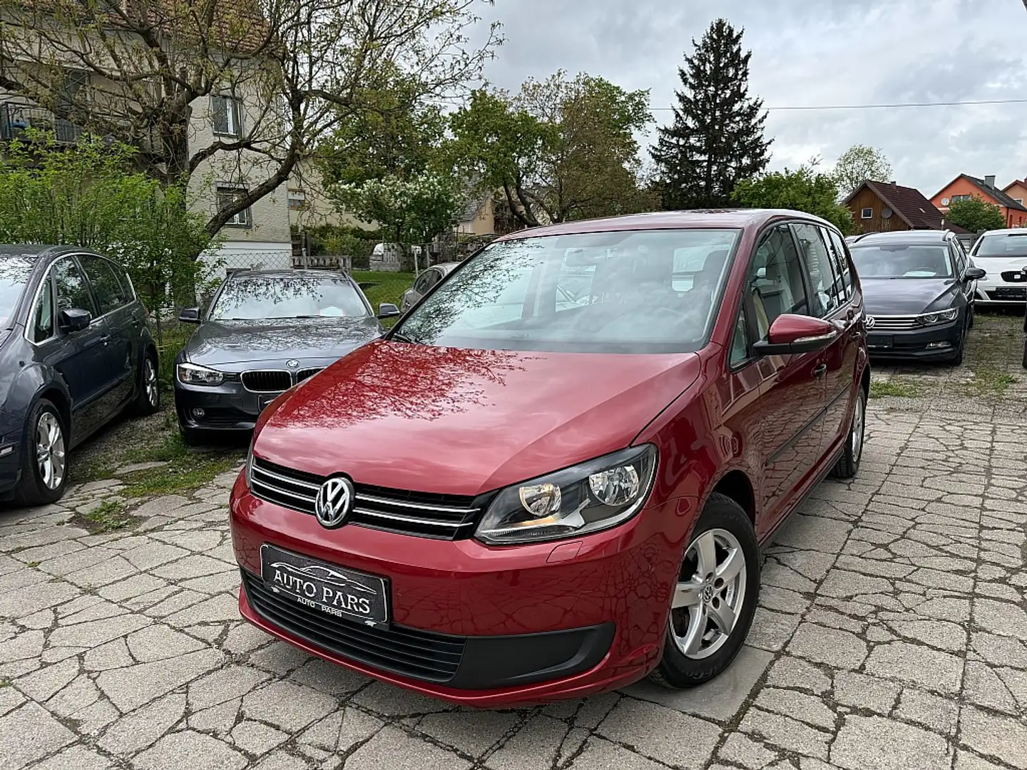 Volkswagen Touran 1,6 BMT TDI-PARKPILOT-TEMPOMAT-SITZHEIZ.-1/3 ZI... Rot - 1