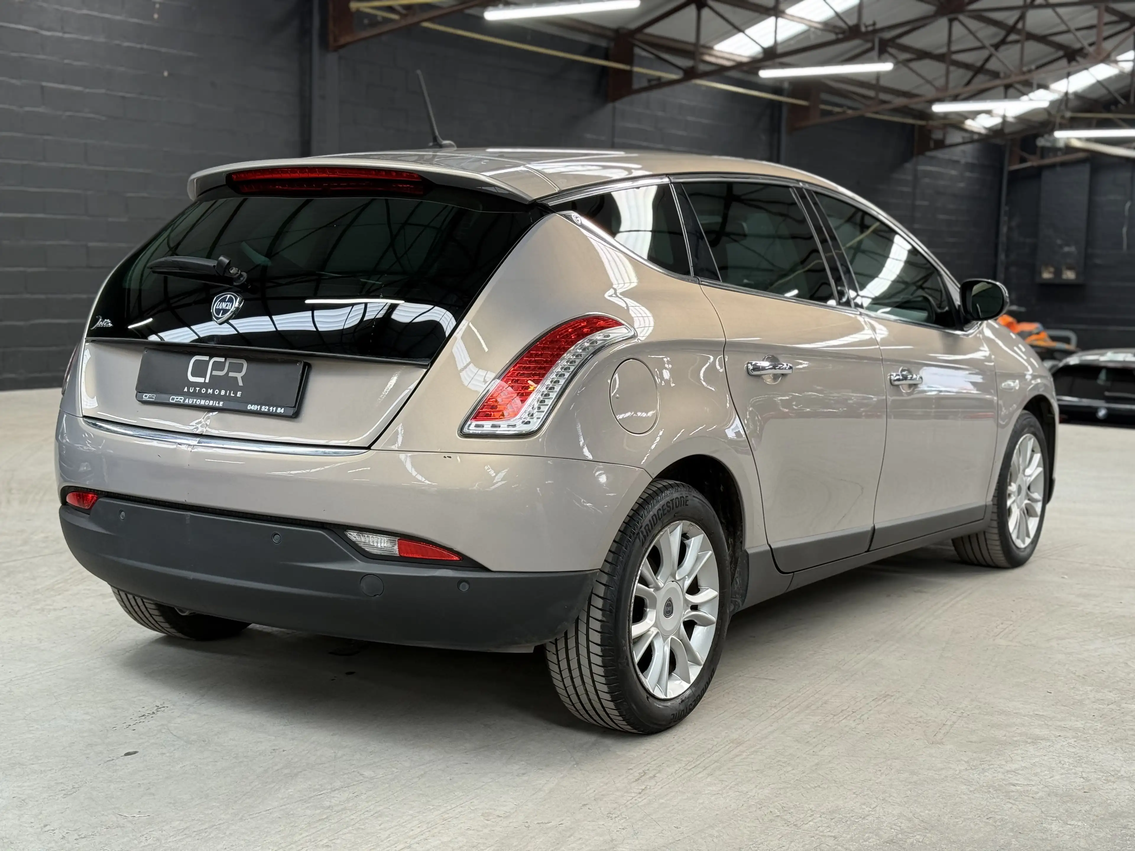 Lancia Delta 1.4 i TurboJet * GPS * CLIM AUTO * RADAR AV/AR * — photo 4