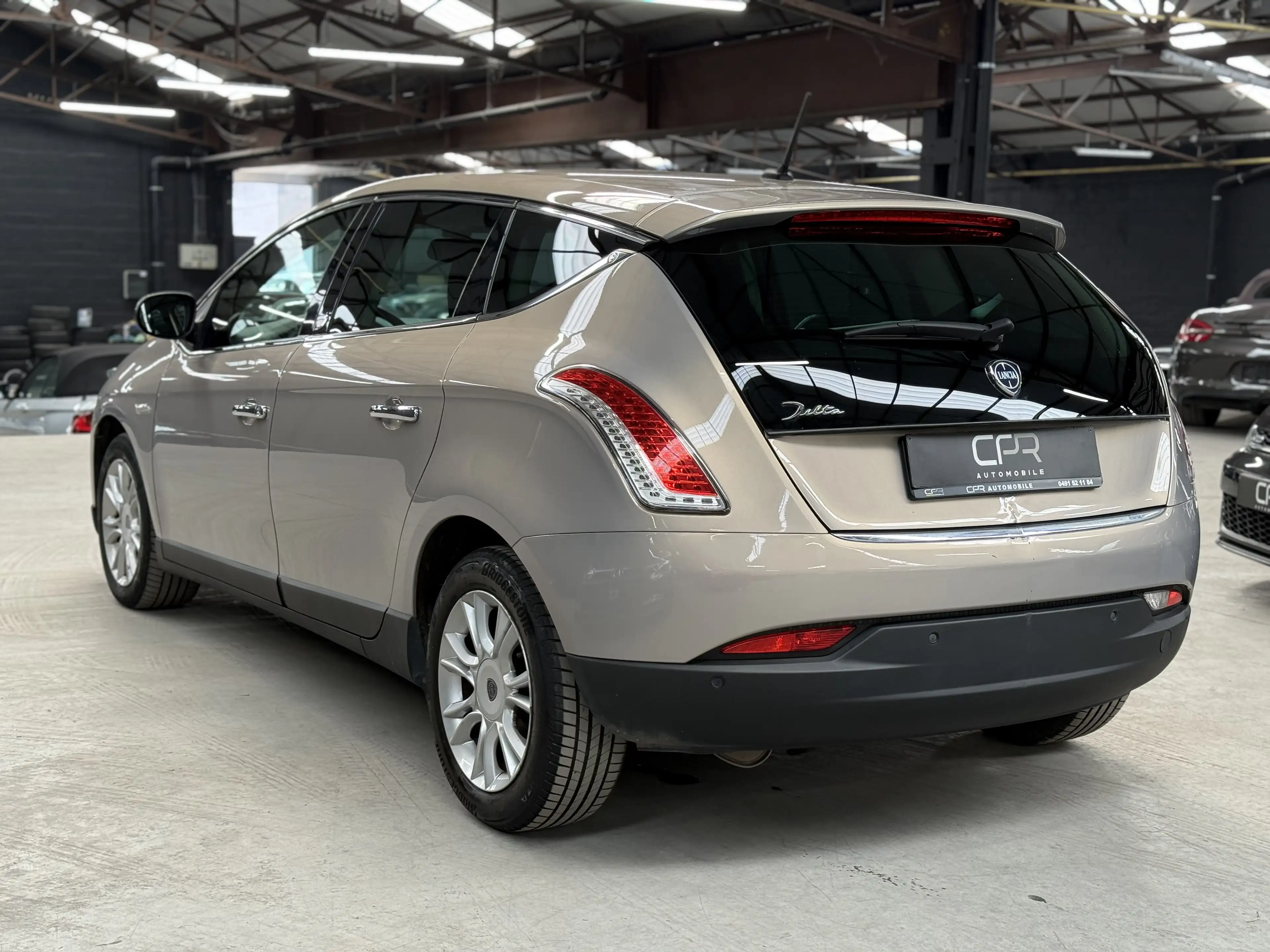 Lancia Delta 1.4 i TurboJet * GPS * CLIM AUTO * RADAR AV/AR * — photo 6