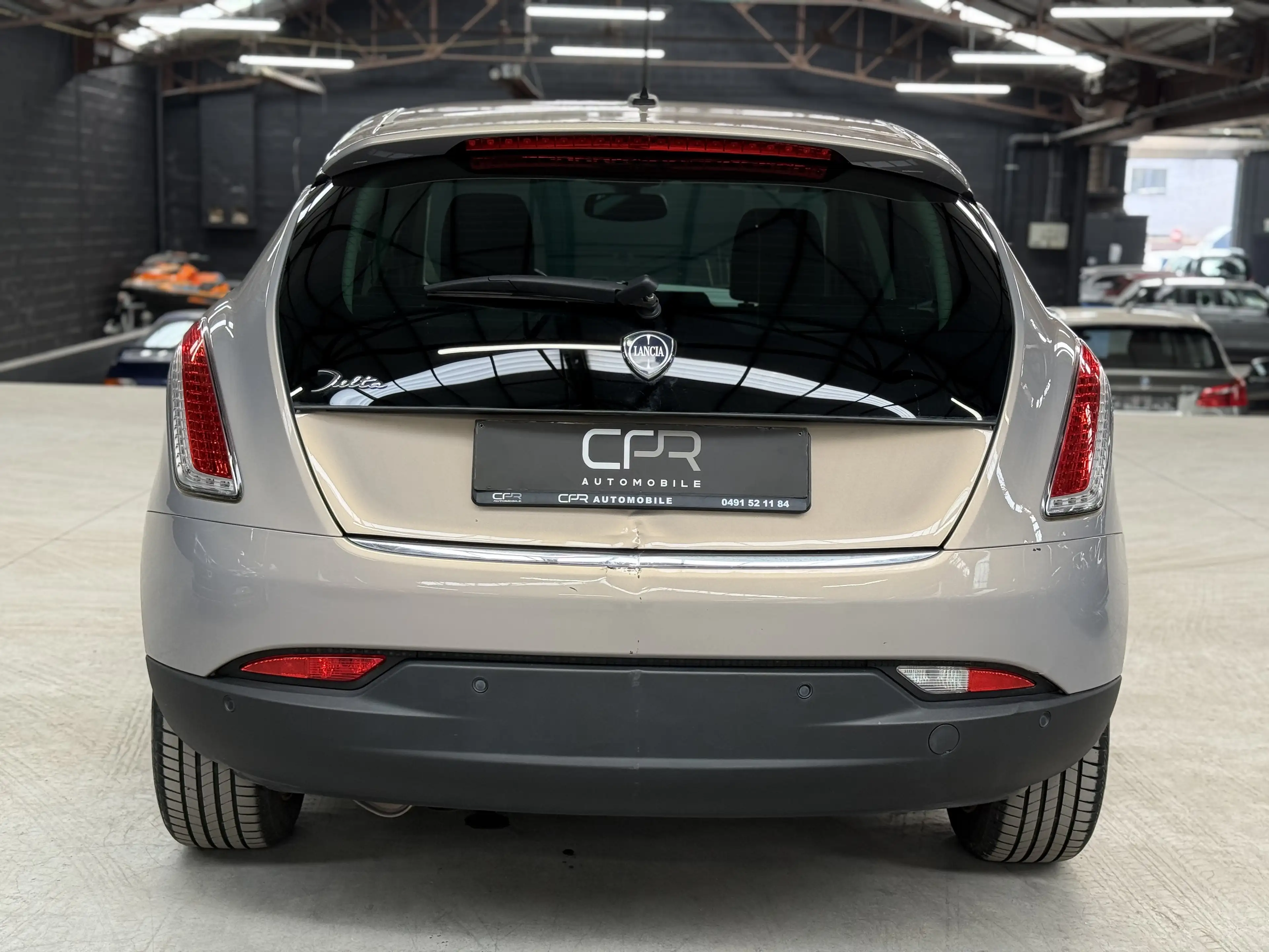 Lancia Delta 1.4 i TurboJet * GPS * CLIM AUTO * RADAR AV/AR * — photo 5
