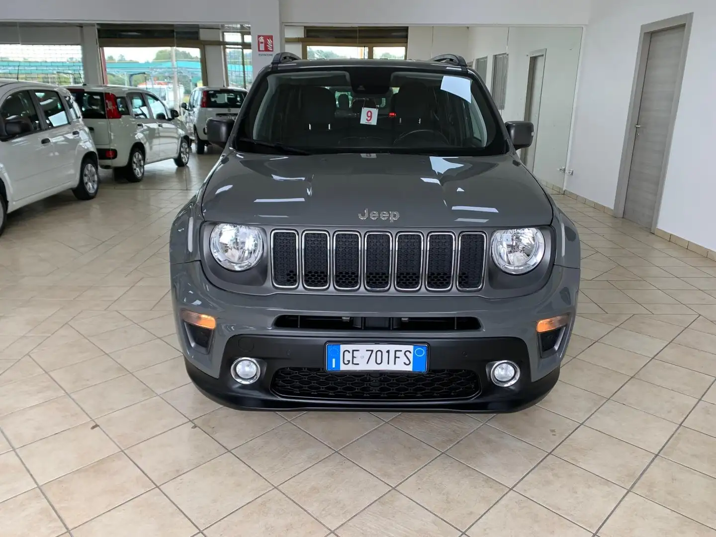 Jeep Renegade Renegade 1.3 T4 DDCT S 150cv Grijs - 2