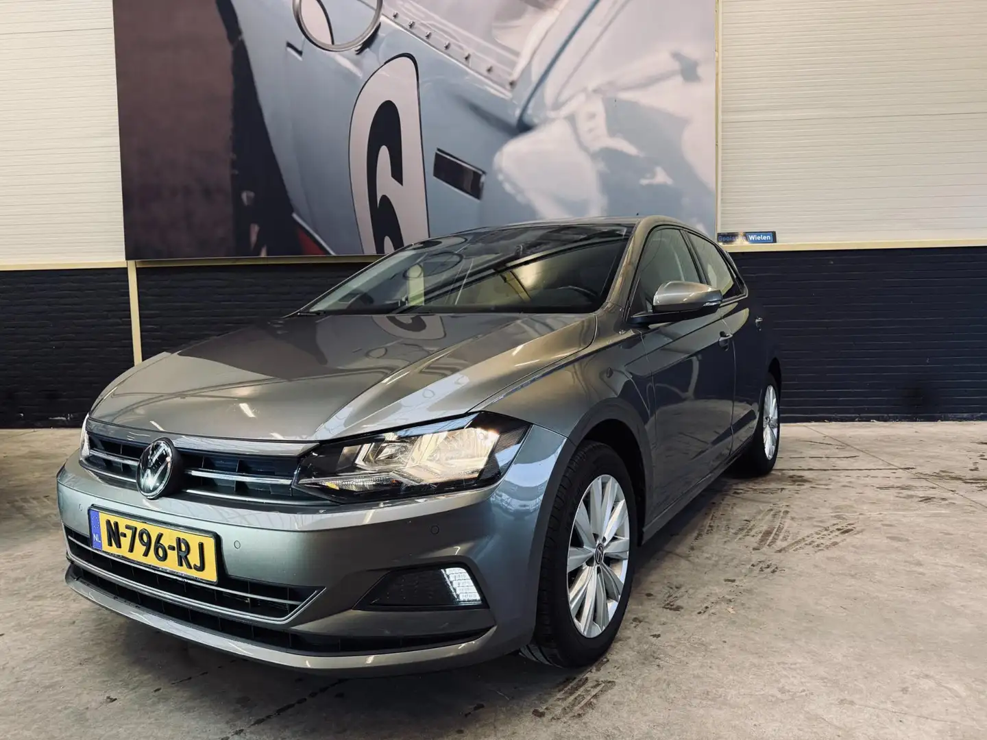 Volkswagen Polo 1.0 TSI Automaat Comfortline|Carplay|Stoelverw|PDC Grijs - 1