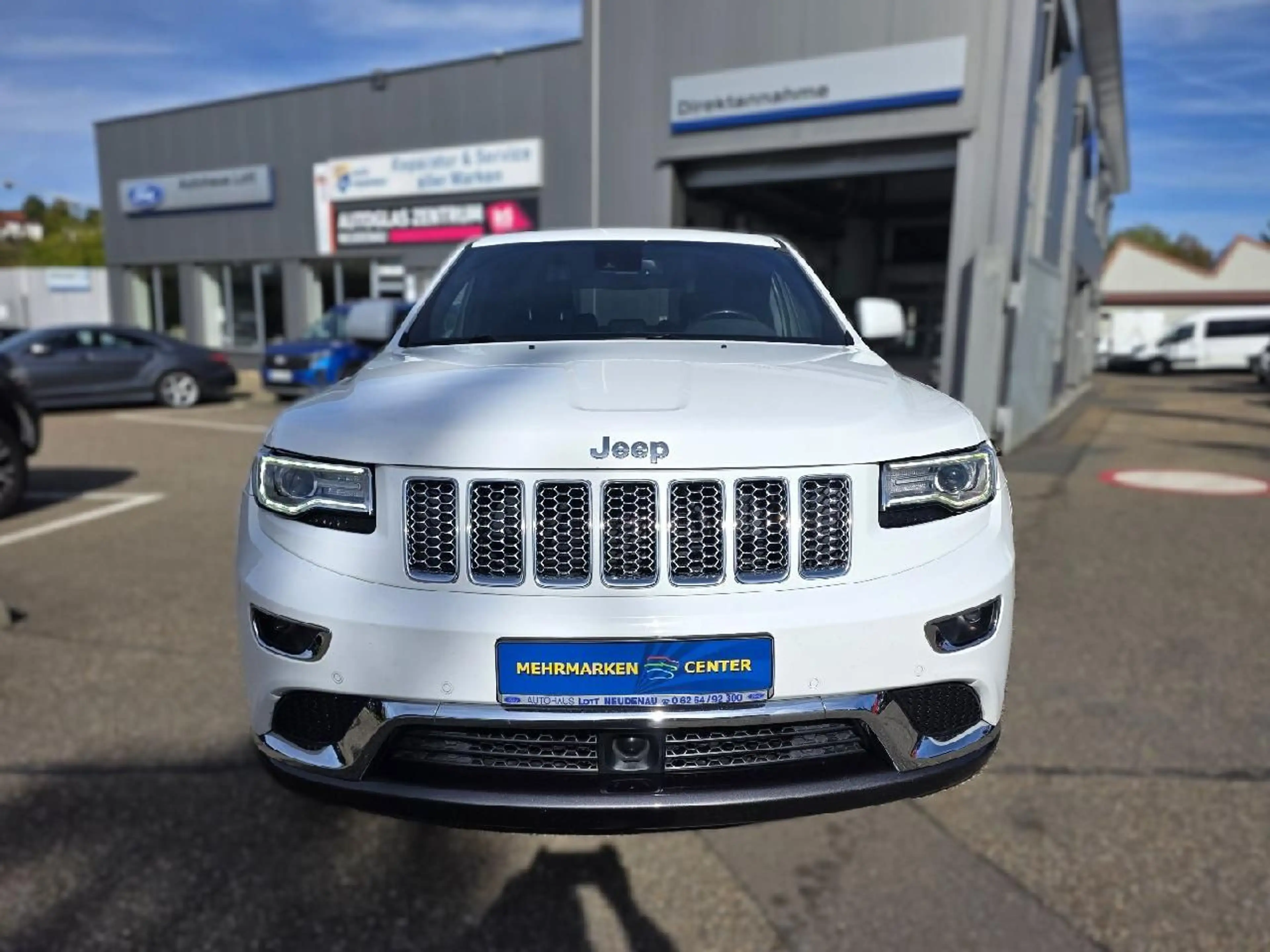 Jeep Grand Cherokee AWD Summit *AHK*ACC*KAM*PANO*TWA* — photo 2