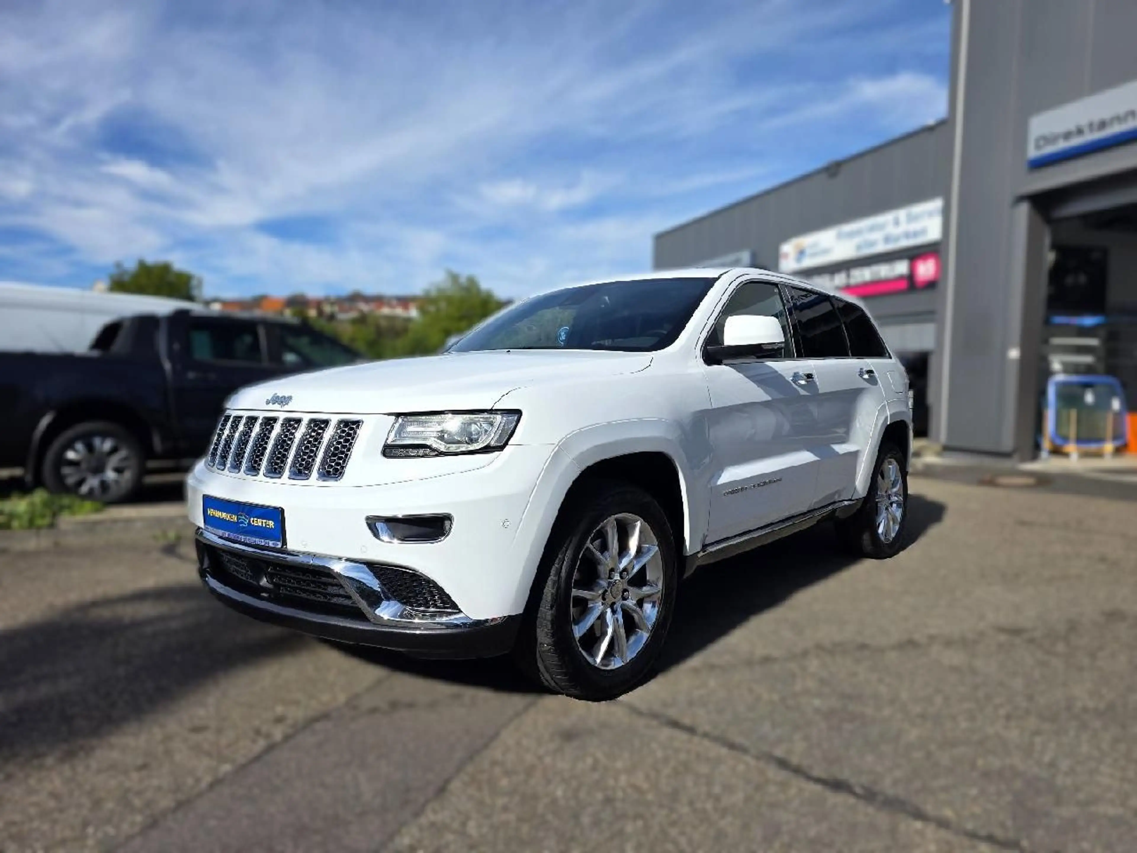 Jeep Grand Cherokee AWD Summit *AHK*ACC*KAM*PANO*TWA*