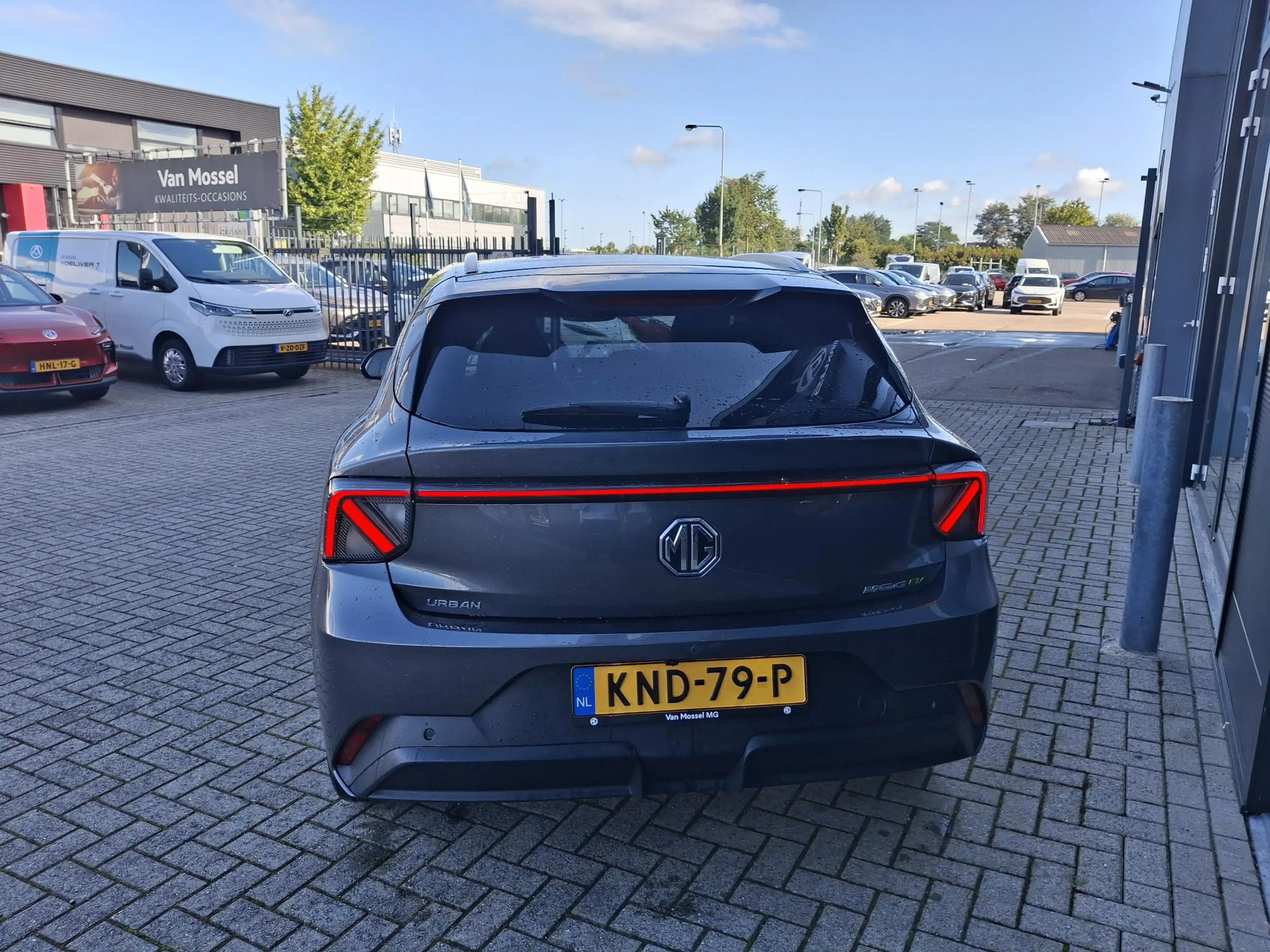 MG MG4 Electric Urban Premium 54 kWh — photo 5