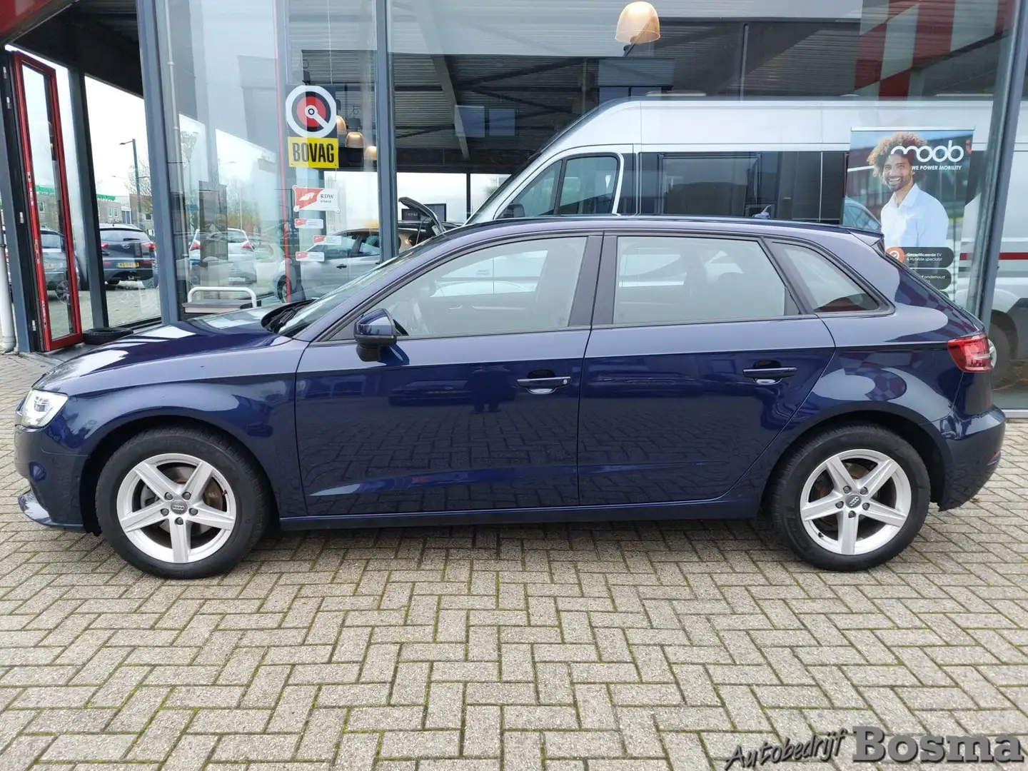 Audi A3 Sportback 1.0 TFSI Design Pro Line Plus Blauw - 2