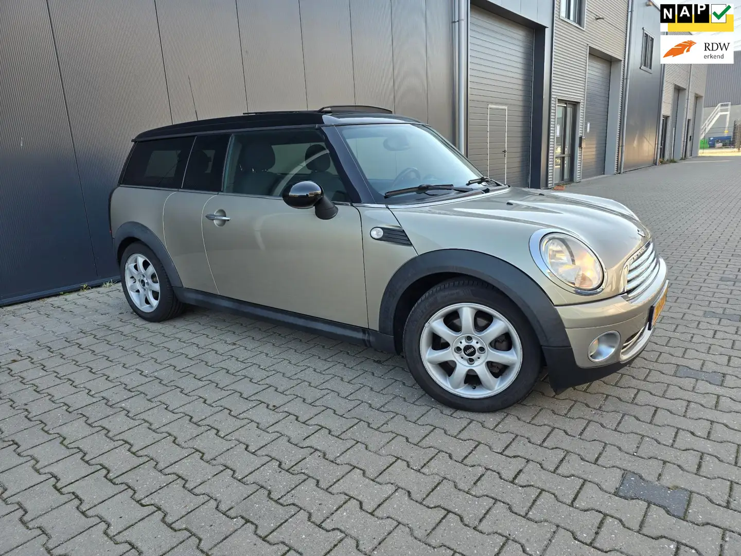 MINI Cooper Clubman Mini 1.6 Chili Gris - 1