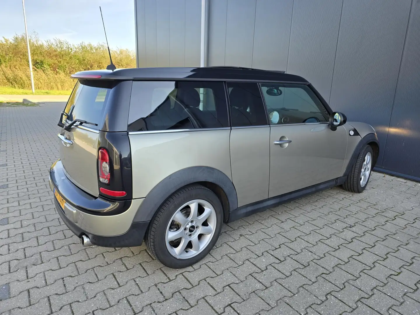 MINI Cooper Clubman Mini 1.6 Chili Gris - 2