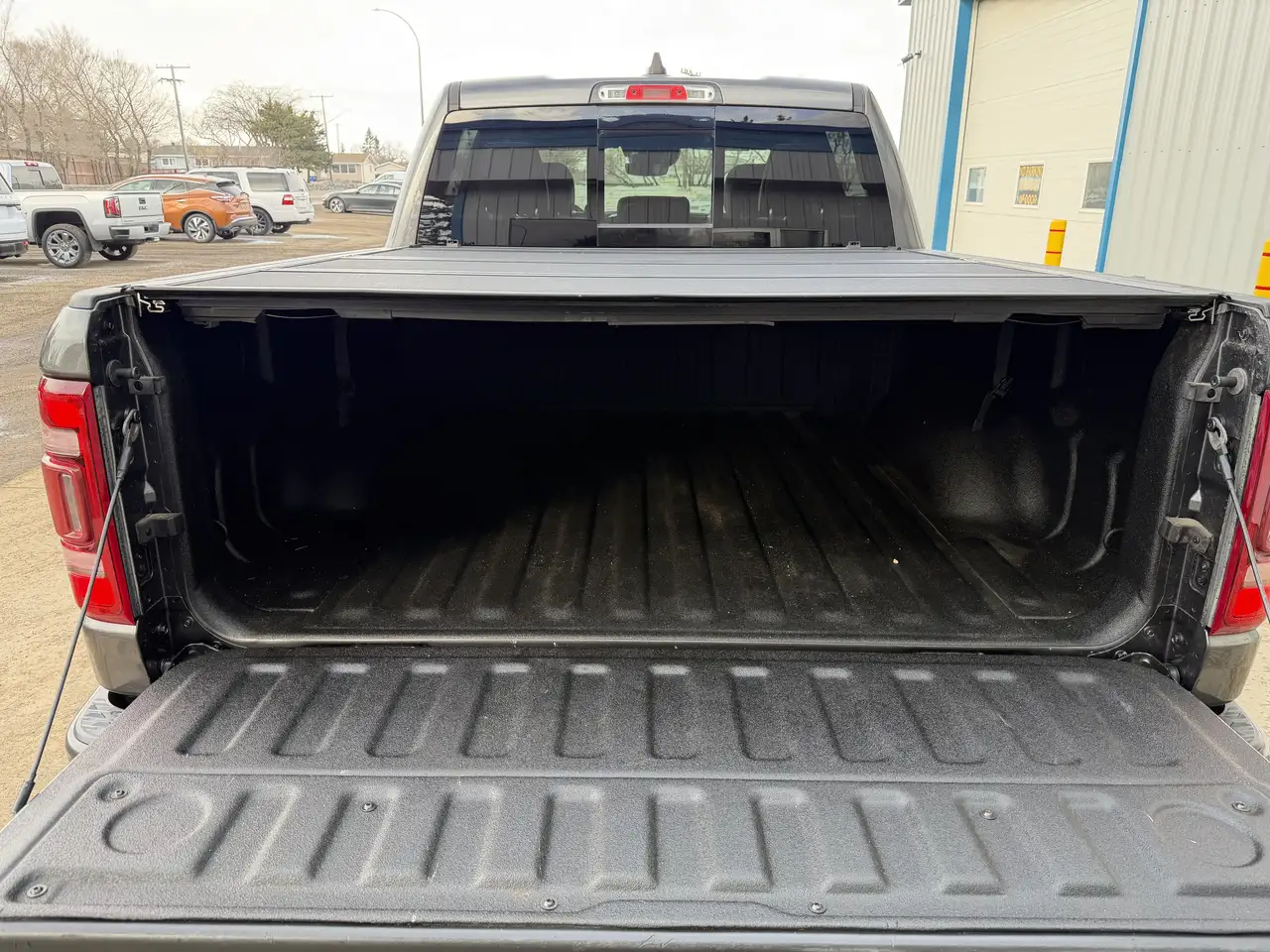 RAM 1500 снимка RAM 1500