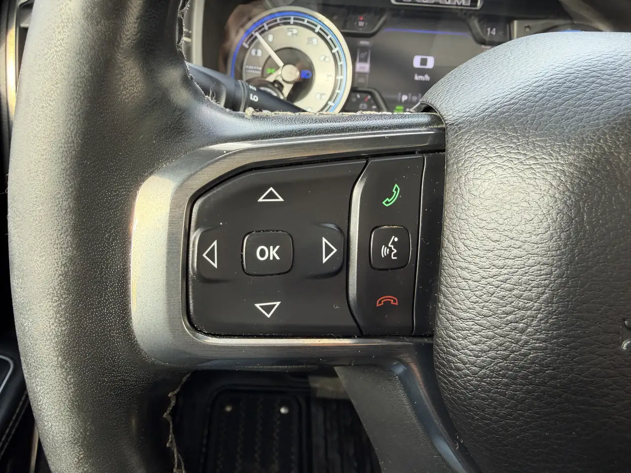 RAM 1500 снимка RAM 1500