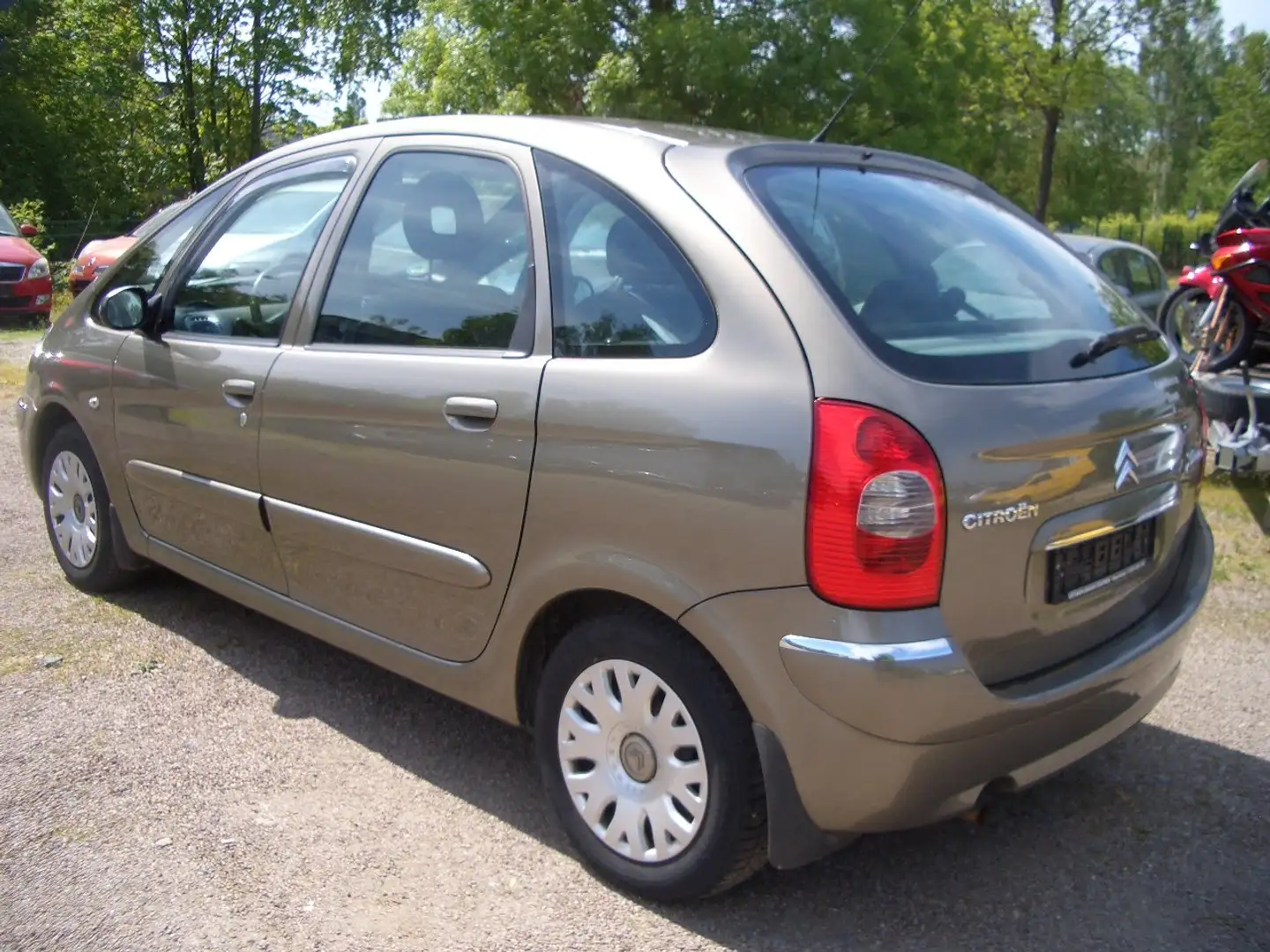 Citroen Xsara Picasso 1.6 16V Tendance Brun - 2