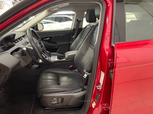 Land Rover Range Rover Evoque view 8
