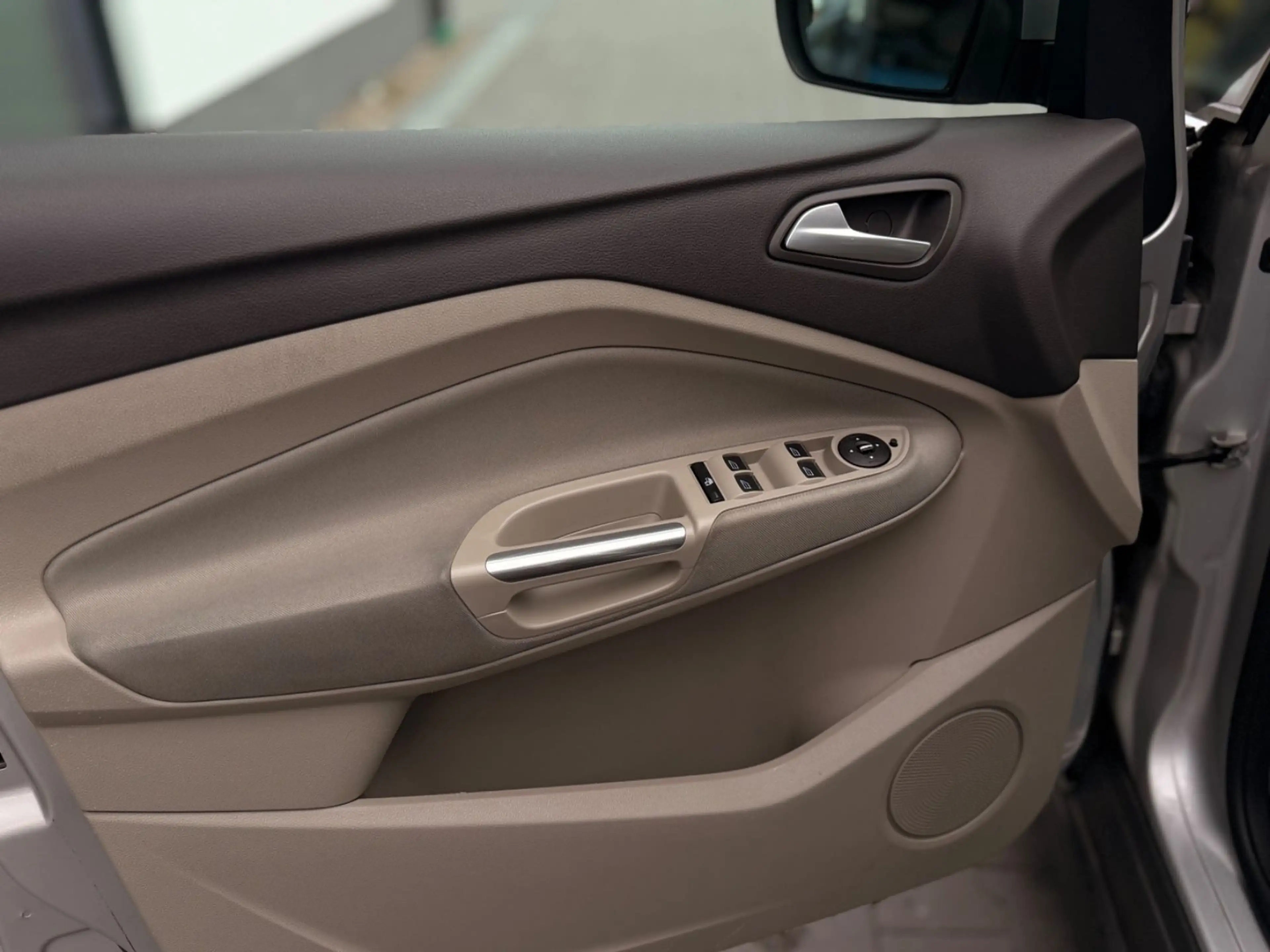 Ford C-Max C-MAX Titanium 2.0 TDCi Aut. Xenon Kamera — photo 7