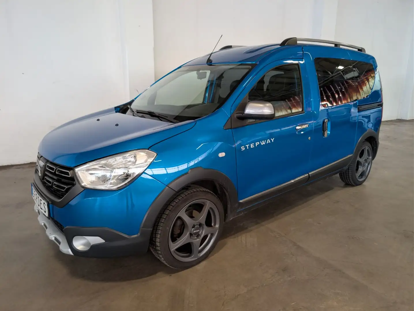 Dacia Dokker Stepway 1.6 SCe LPG 110 Синий - 2