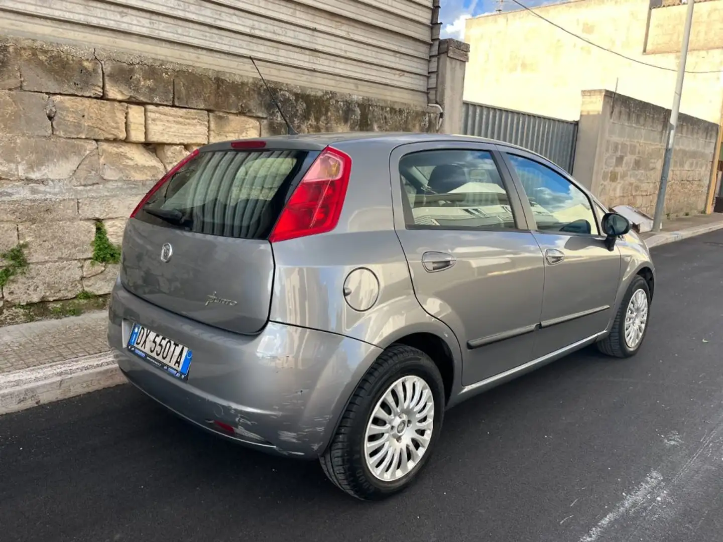 Fiat Grande Punto 1.3 MJT 90 CV 5 porte Dynamic Grigio - 2