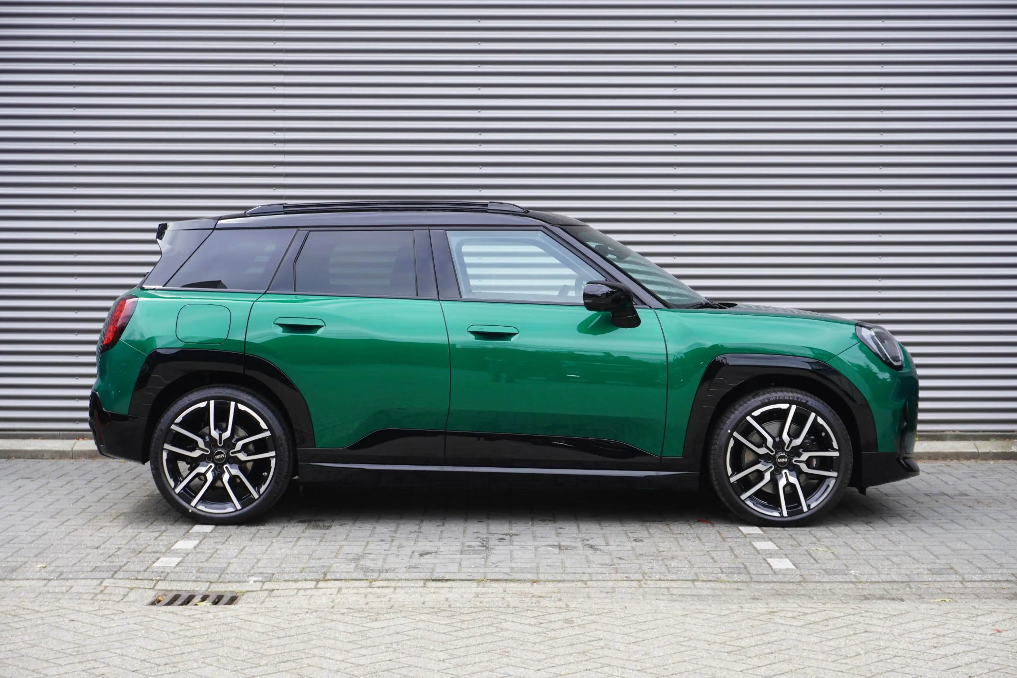 MINI Aceman E | John Cooper Works Uitvoering | Pakket L | Glaz — photo 4