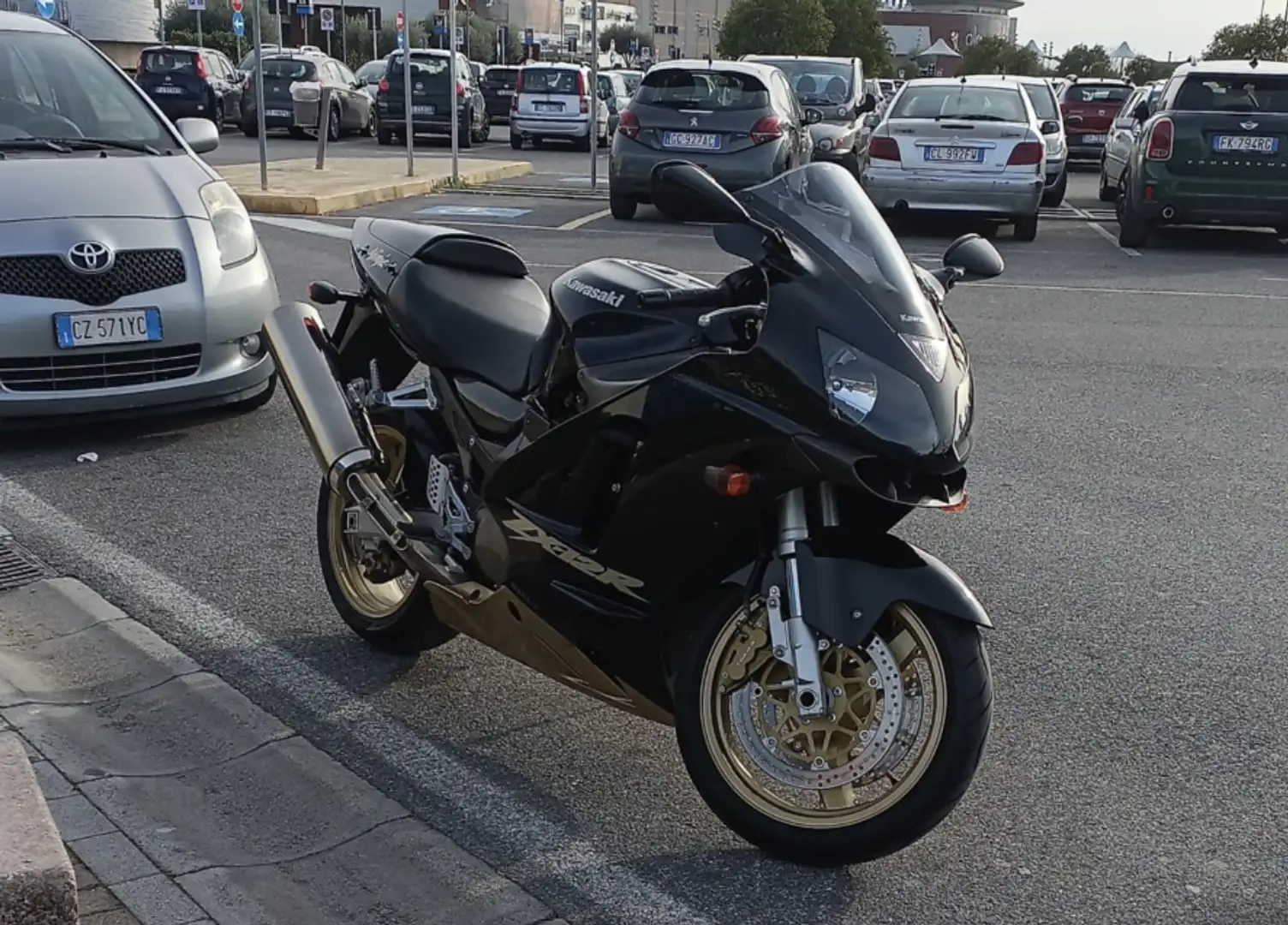 Kawasaki Ninja ZX-12R zx12r - 1