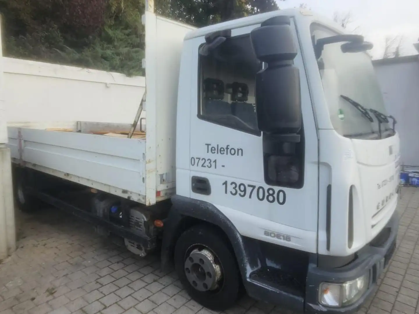 Iveco LKW M 812 bijela - 2