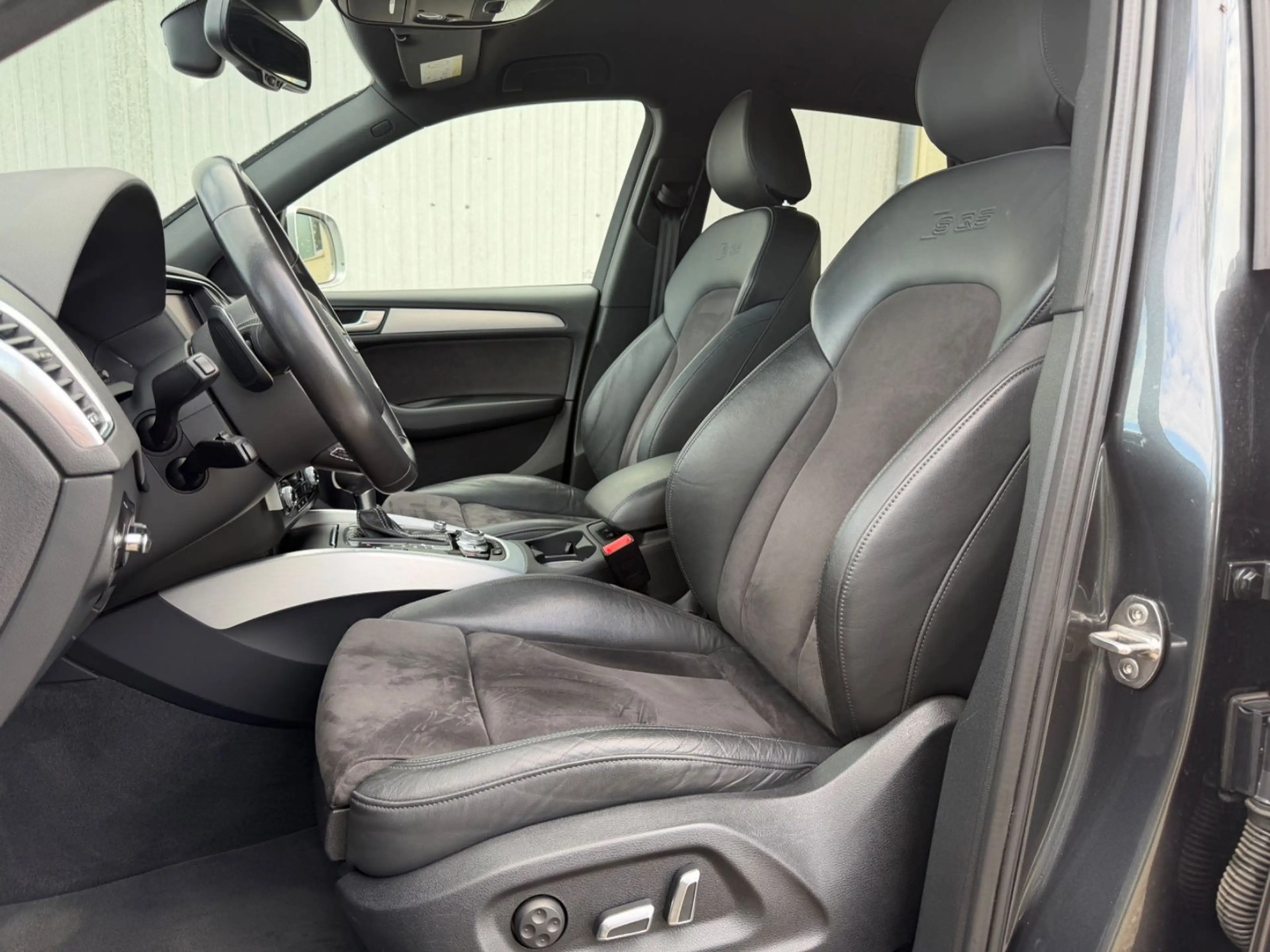 Audi SQ5 3.0 TDI quattro*SPUR*STANDH*B&O* — photo 9