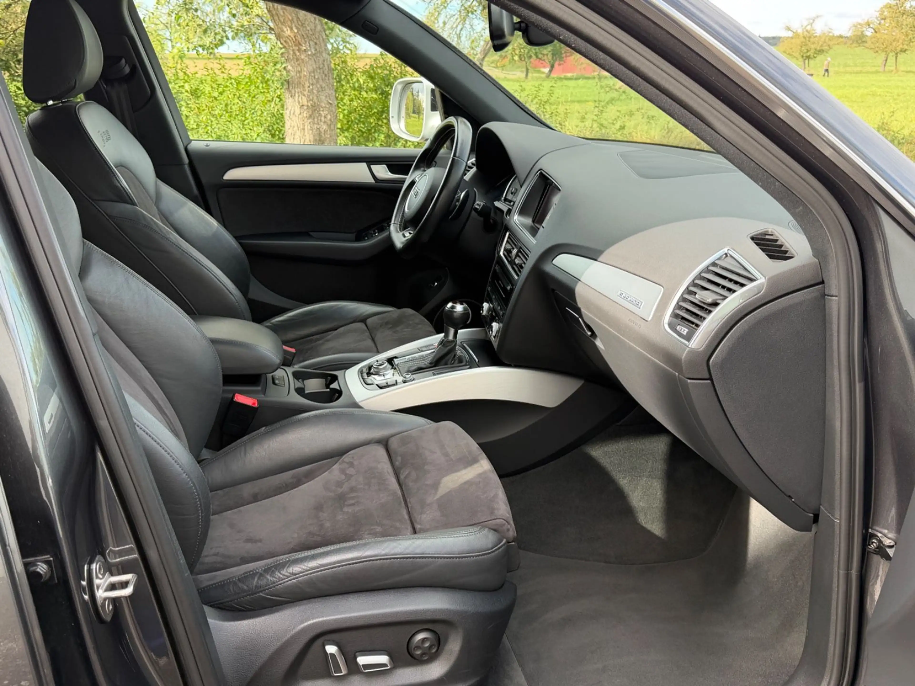Audi SQ5 3.0 TDI quattro*SPUR*STANDH*B&O* — photo 14