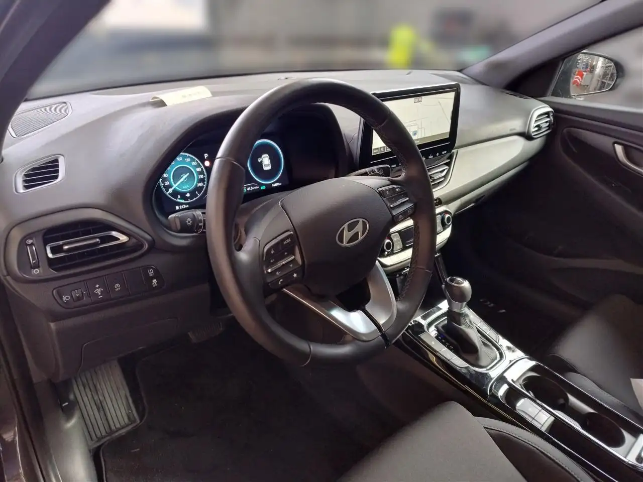 Hyundai i30 TREND NAVI LED SHZ LHZ CARPLAY KLIMA USB 6