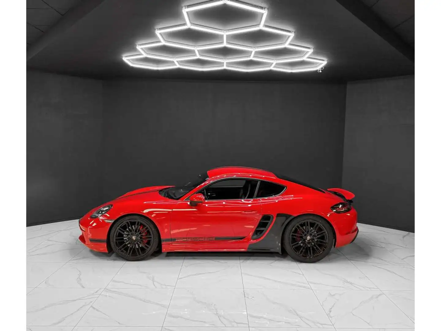 Porsche 718 Cayman S 2.5 PPF / CARBON SEATS / BOSE Červená - 2