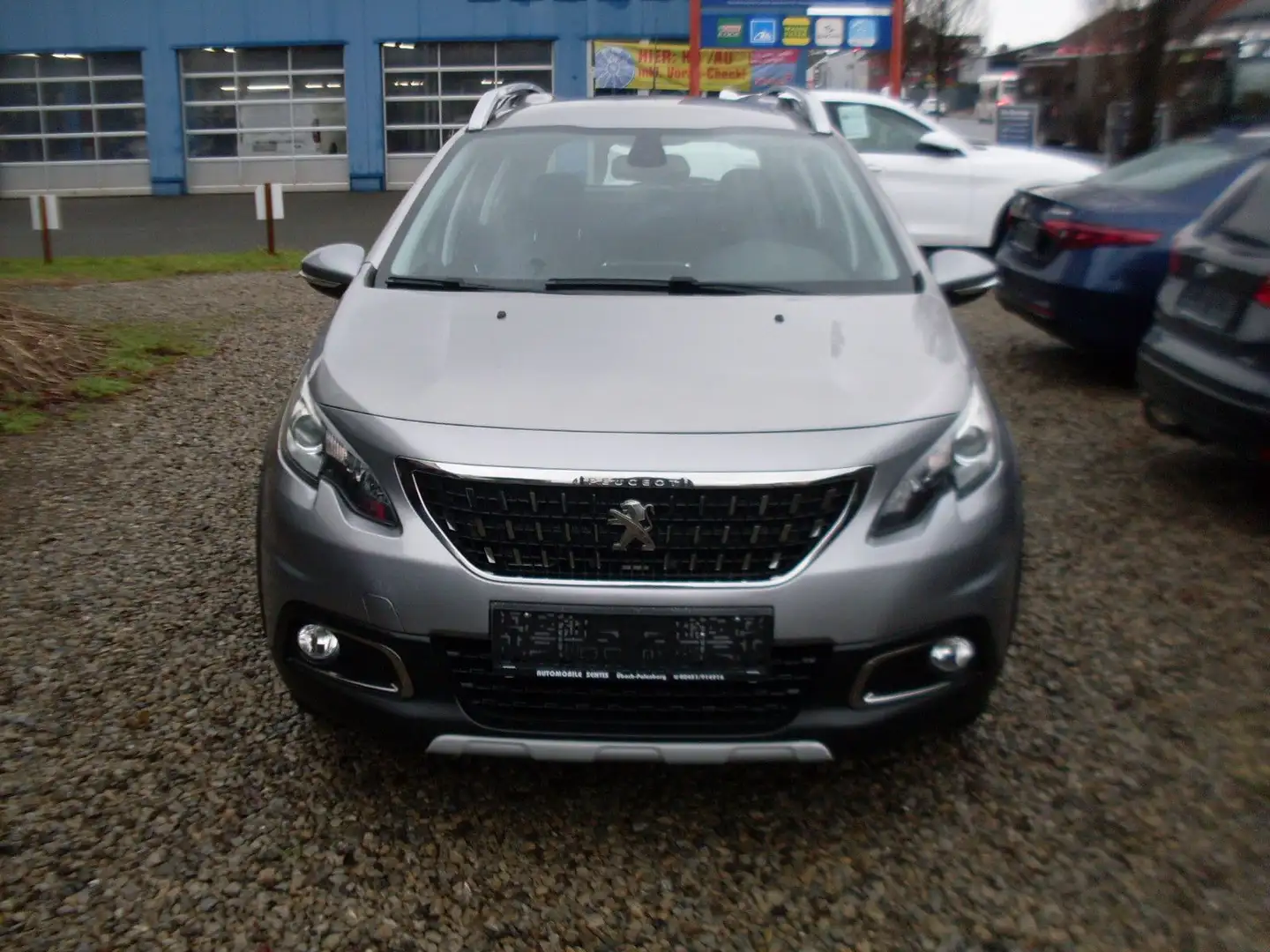 Peugeot 2008 Allure Grau - 1