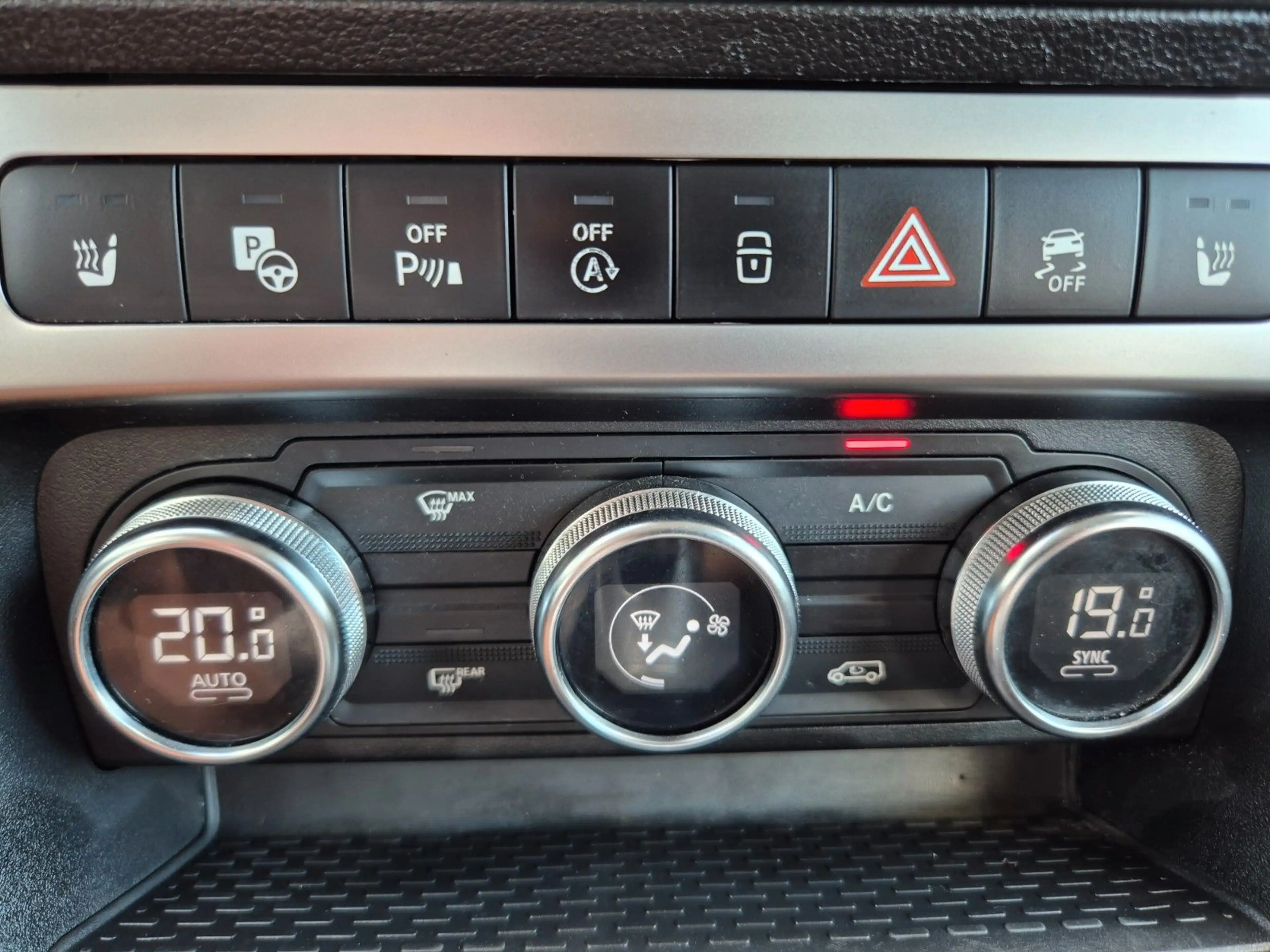 Mercedes-Benz T-Class -180*NAVI*Leder*Xenon* — photo 22