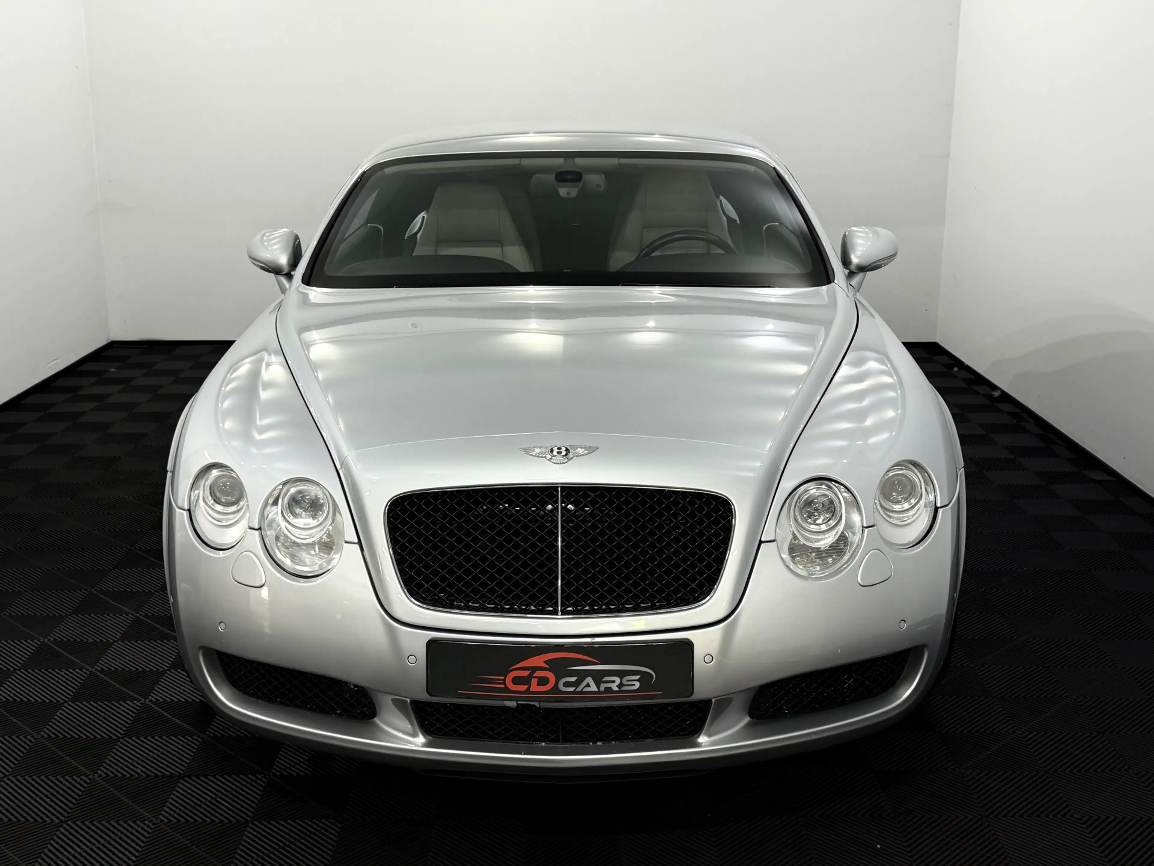 Bentley Continental GT 6.0 W12 Leder, Luchtvering, Navi, Cruise control, — photo 2