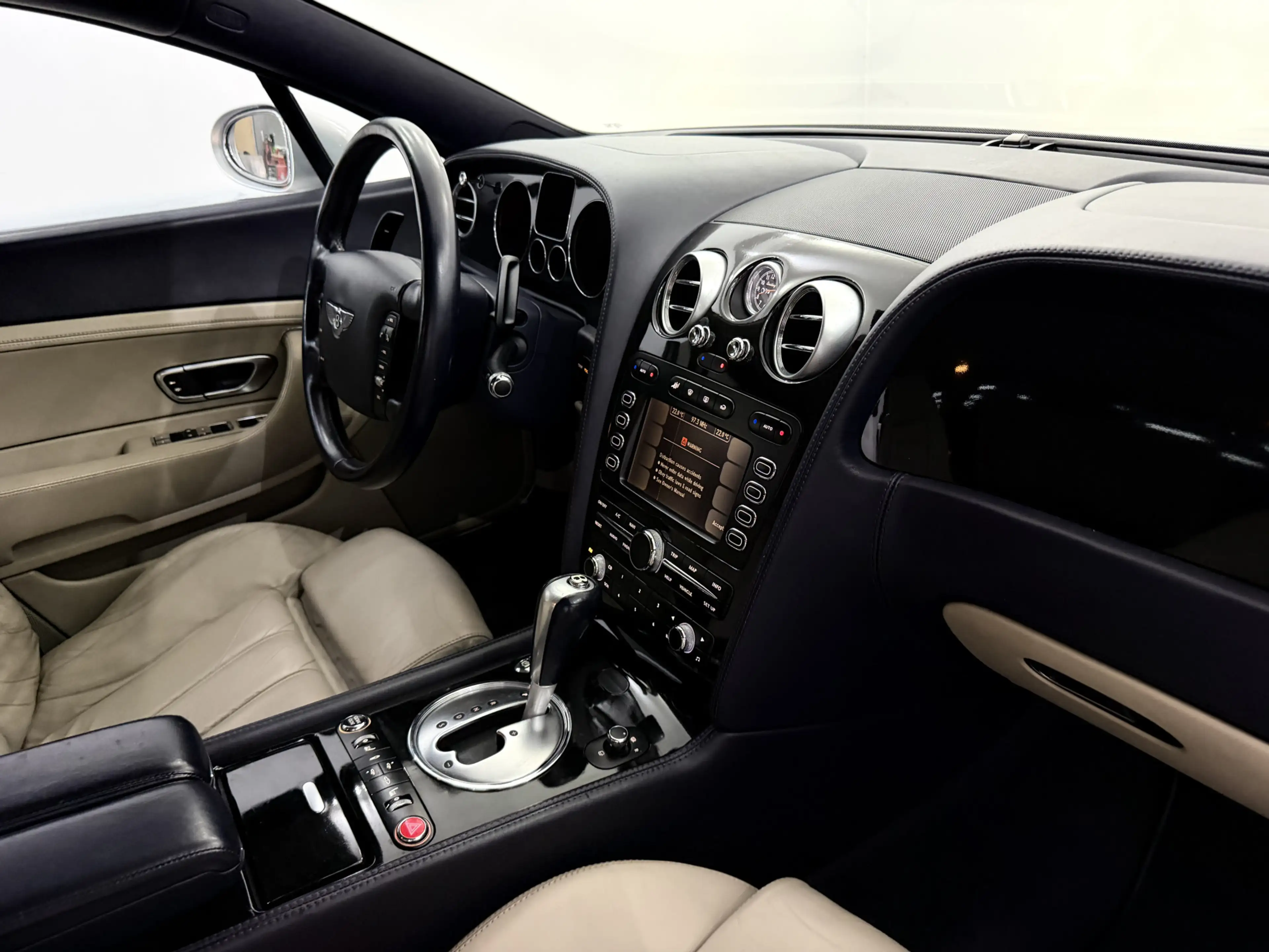 Bentley Continental GT 6.0 W12 Leder, Luchtvering, Navi, Cruise control, — photo 10