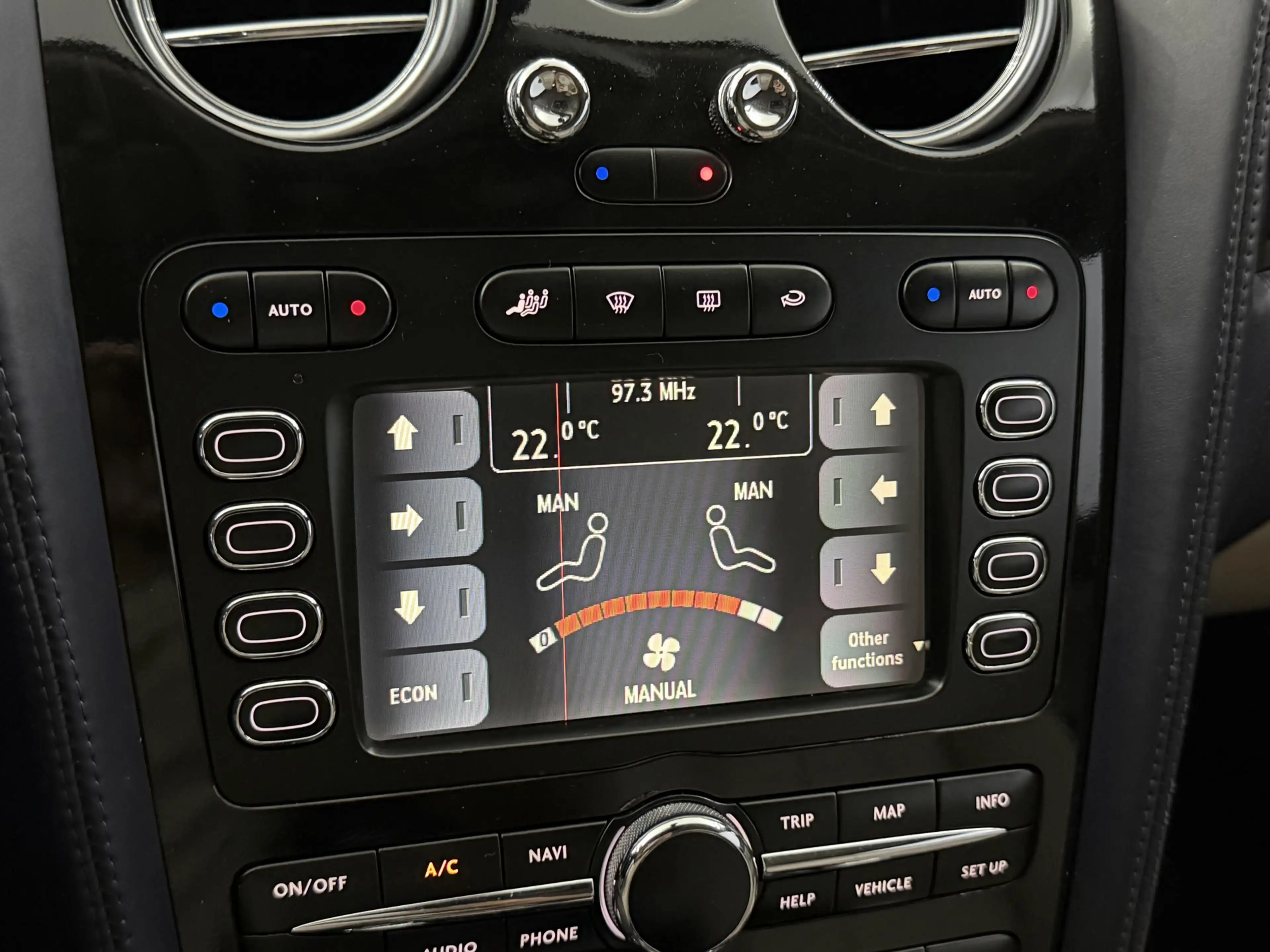 Bentley Continental GT 6.0 W12 Leder, Luchtvering, Navi, Cruise control, — photo 17