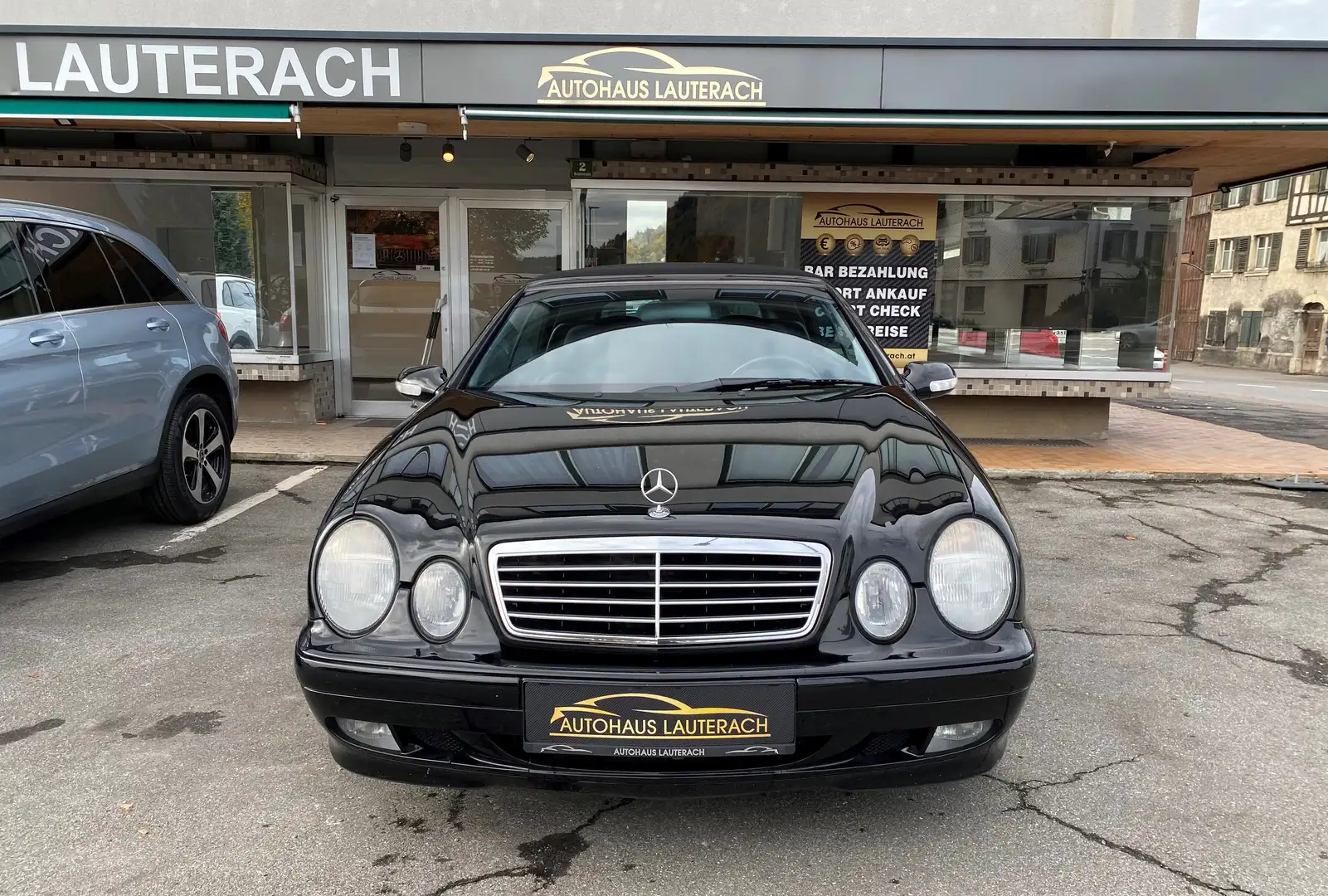 Mercedes-Benz CLK 200 Kompressor Cabrio Avantgarde **Top Youngtimer** Schwarz - 2