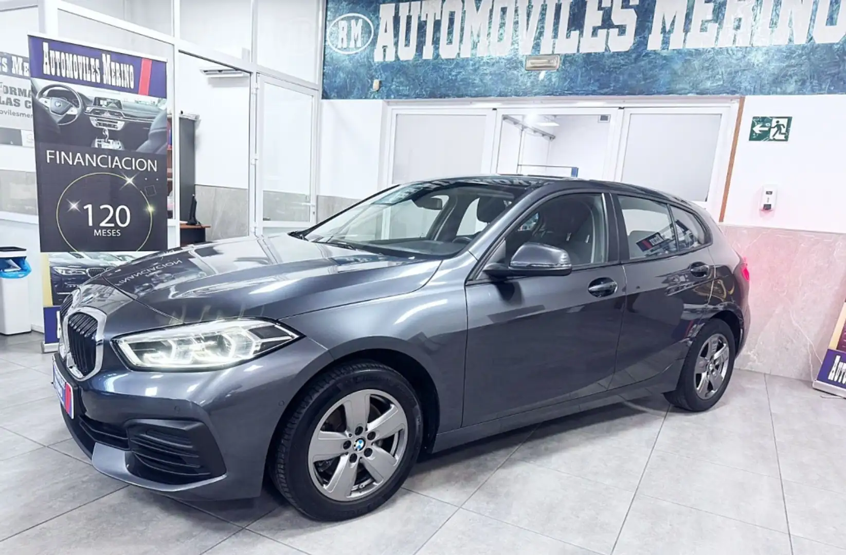 BMW 116 116dA Business Gris - 2