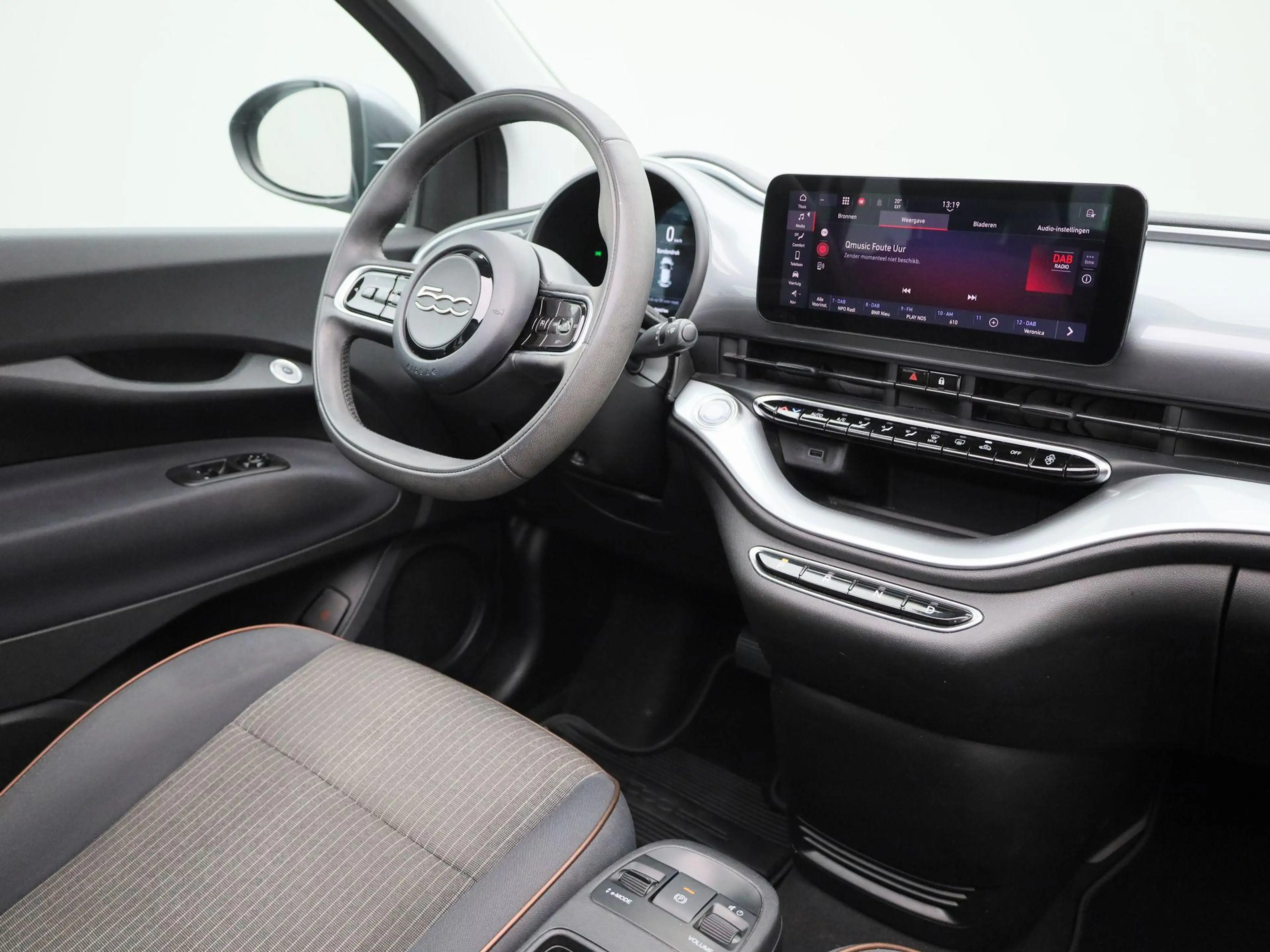 Fiat 500C Icon 42 kWh | Automaat | Virtual cockpit | Apple C — photo 8