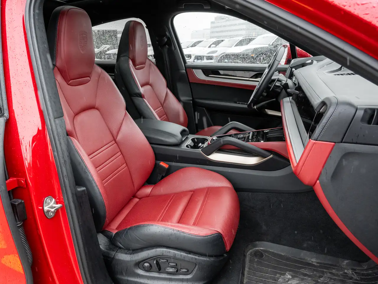 Porsche Cayenne снимка Porsche Cayenne