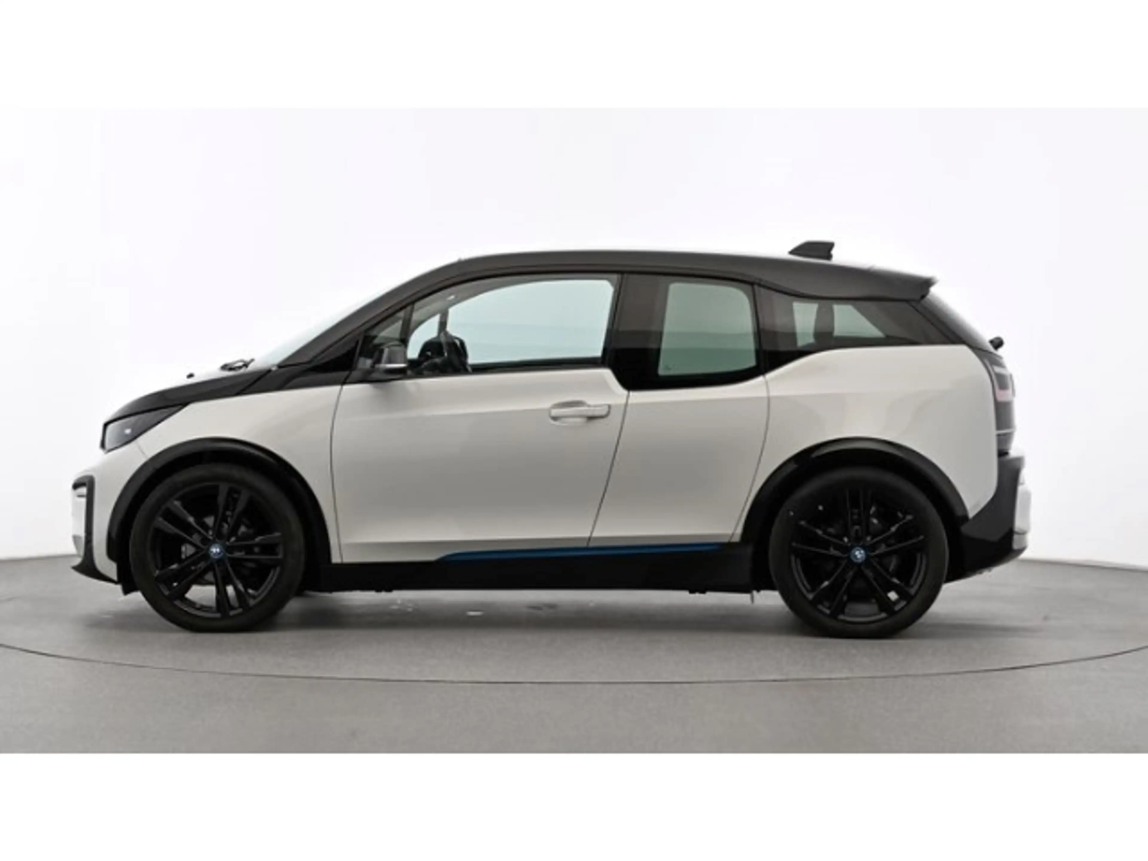 BMW i3 120Ah SPORTPAKET+KAMERA+PDC+SHZ+DAB+MFL+20''LM — photo 15