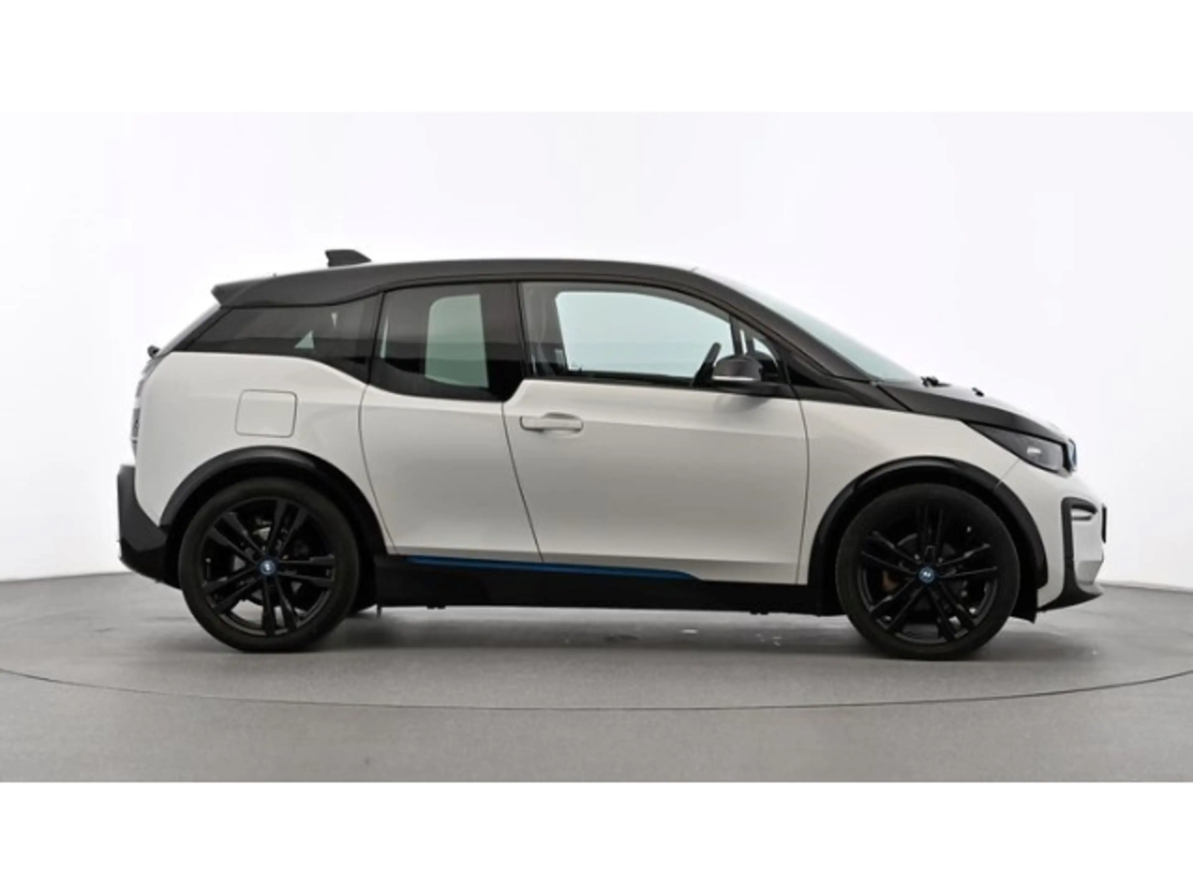 BMW i3 120Ah SPORTPAKET+KAMERA+PDC+SHZ+DAB+MFL+20''LM — photo 6