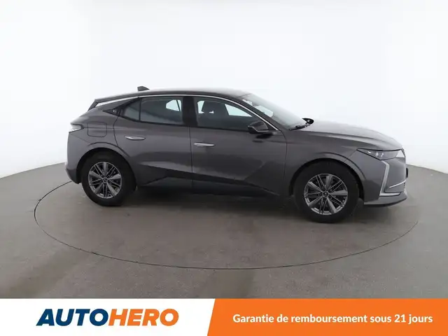 DS Automobiles DS 4 view 7