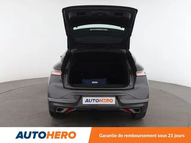 DS Automobiles DS 4 view 16