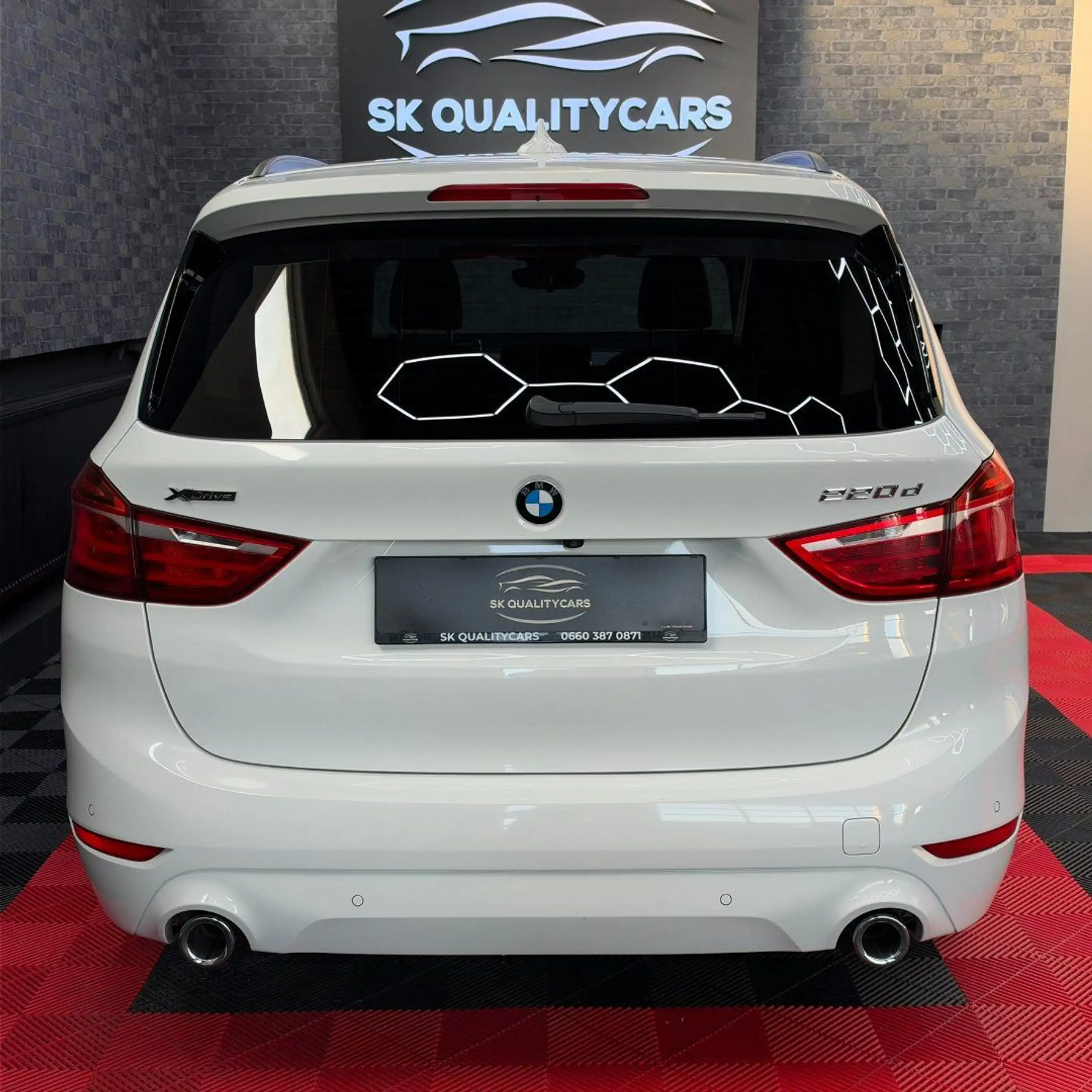 BMW 220 Gran Tourer - 220d xDrive Advantage — photo 4