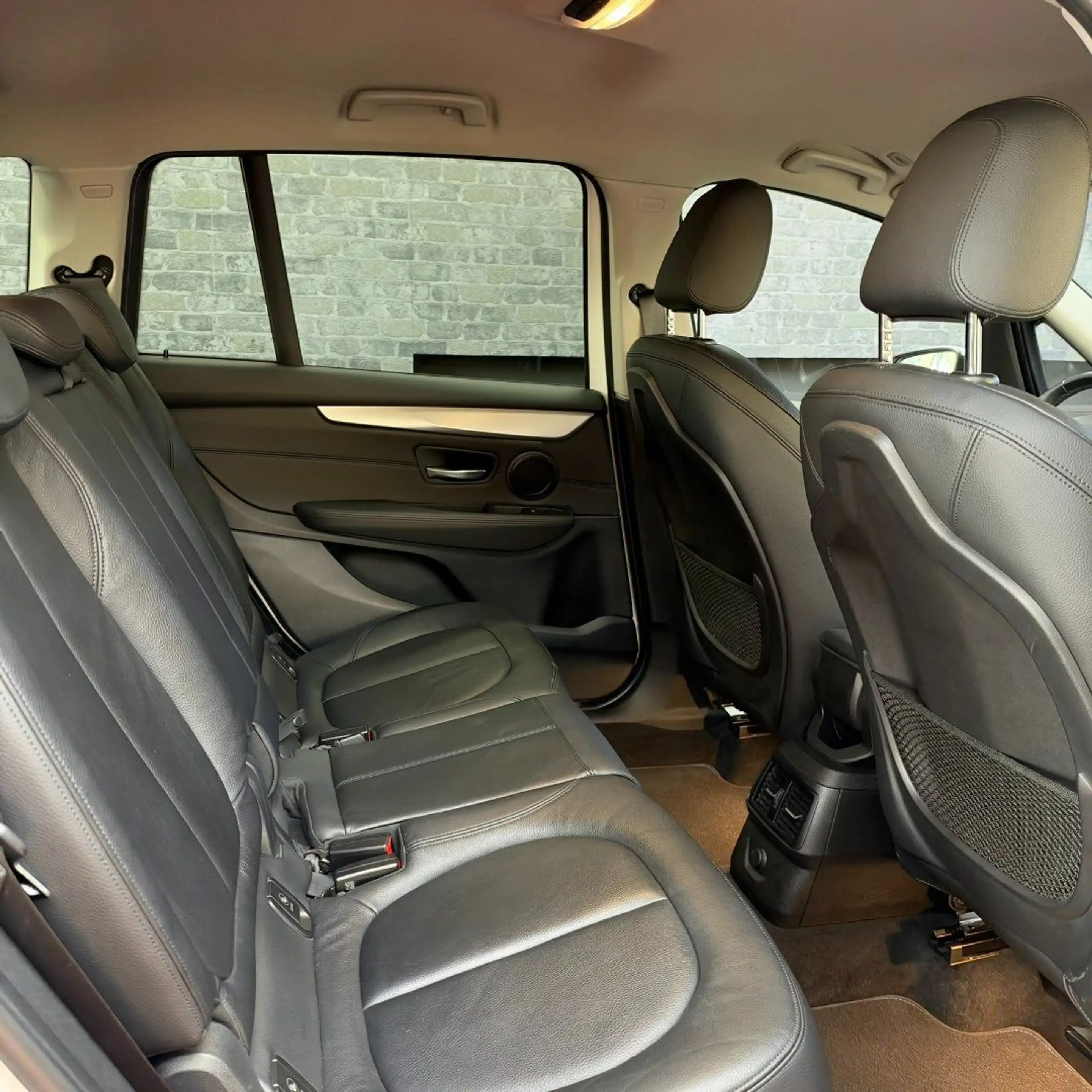 BMW 220 Gran Tourer - 220d xDrive Advantage — photo 10