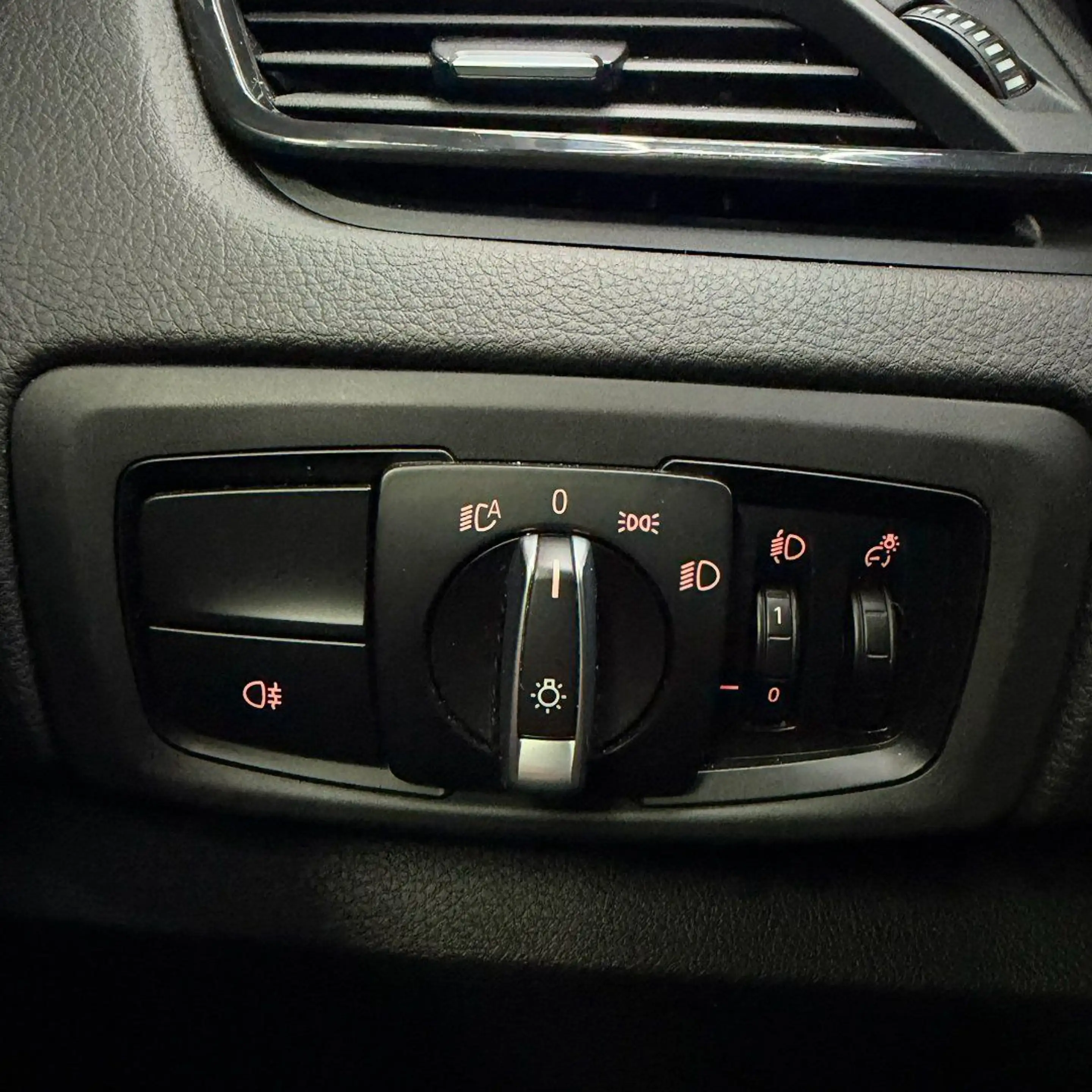 BMW 220 Gran Tourer - 220d xDrive Advantage — photo 15