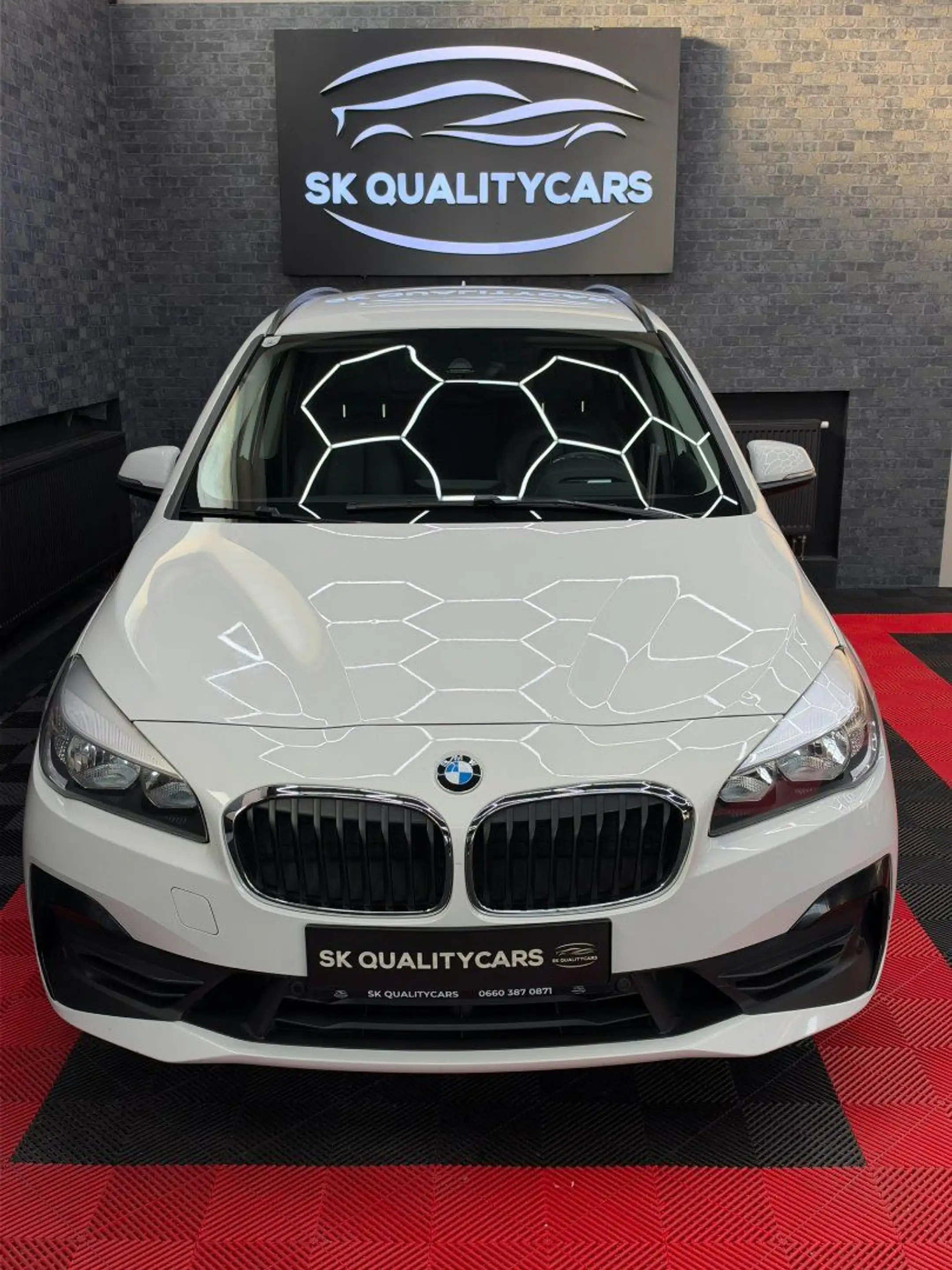 BMW 220 Gran Tourer - 220d xDrive Advantage — photo 2