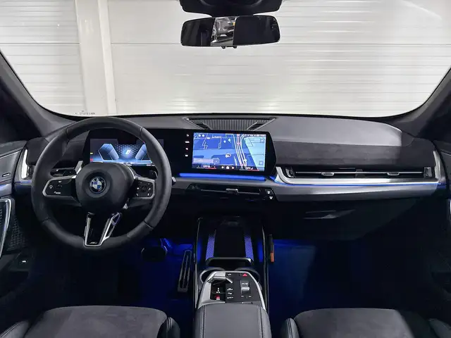 BMW X1 view 11