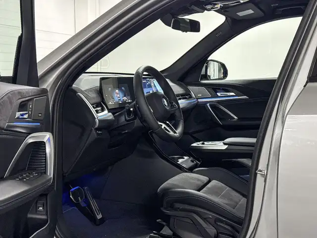 BMW X1 view 8